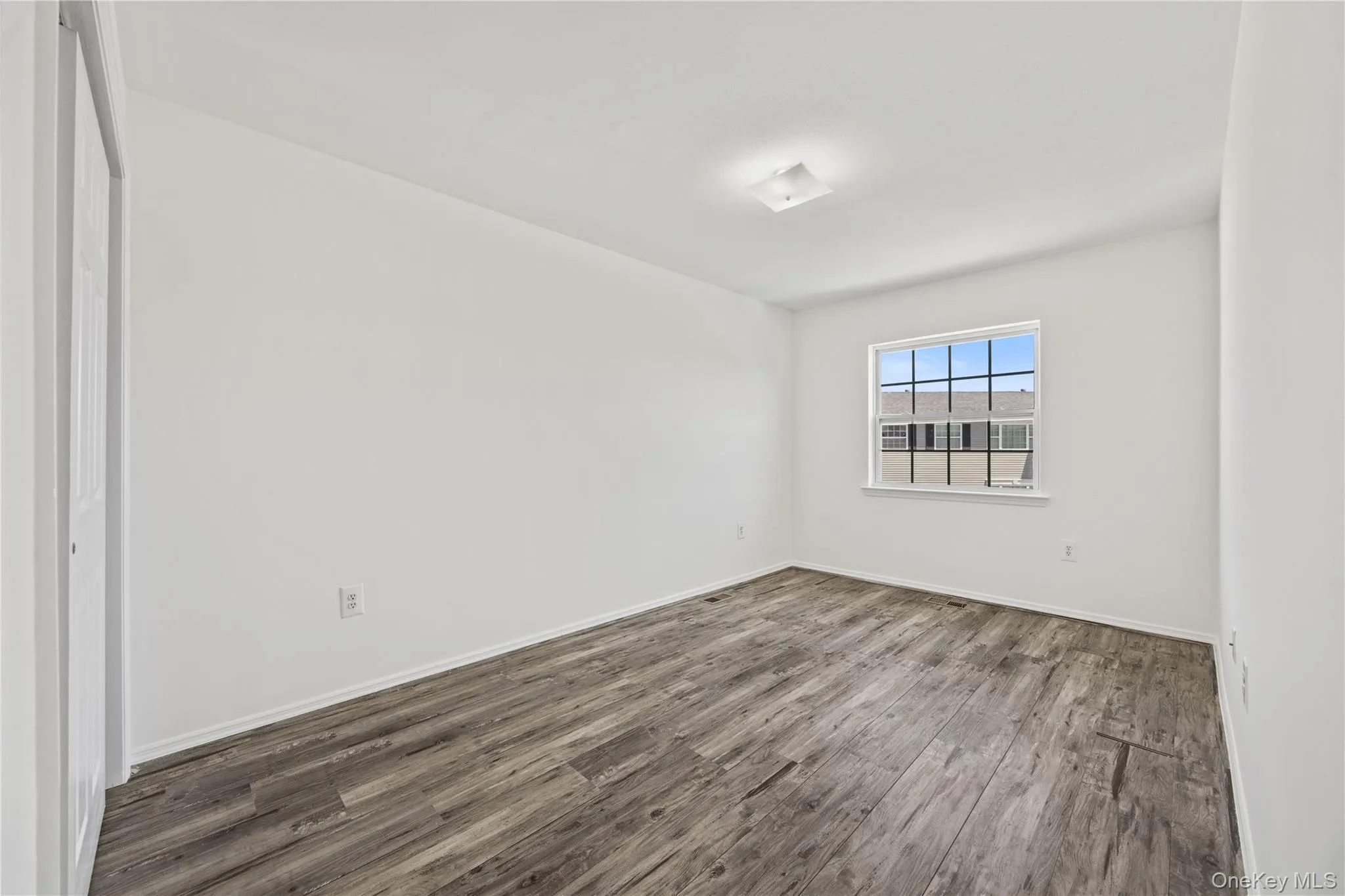 102 Surf Drive, New York, NY, 3 Bedrooms Bedrooms, 6 Rooms Rooms,2 BathroomsBathrooms,Residential,For Rent,Surf,0,1035885 102 Surf Drive, New York, NY, 3 Bedrooms Bedrooms, 6 Rooms Rooms,2 BathroomsBathrooms,Residential,For Rent,Surf,0,1035885