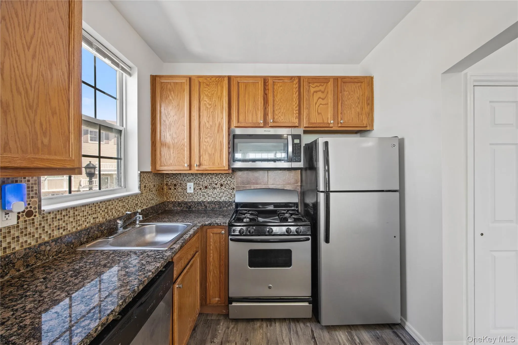 102 Surf Drive, New York, NY, 3 Bedrooms Bedrooms, 6 Rooms Rooms,2 BathroomsBathrooms,Residential,For Rent,Surf,0,1035885 102 Surf Drive, New York, NY, 3 Bedrooms Bedrooms, 6 Rooms Rooms,2 BathroomsBathrooms,Residential,For Rent,Surf,0,1035885