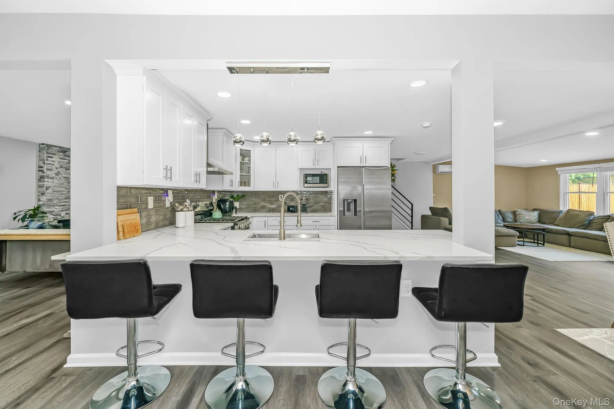 10 Hill Street, Huntington, NY, 5 Bedrooms Bedrooms, 11 Rooms Rooms,3 BathroomsBathrooms,Residential,For Rent,Hill,0,1035888 10 Hill Street, Huntington, NY, 5 Bedrooms Bedrooms, 11 Rooms Rooms,3 BathroomsBathrooms,Residential,For Rent,Hill,0,1035888