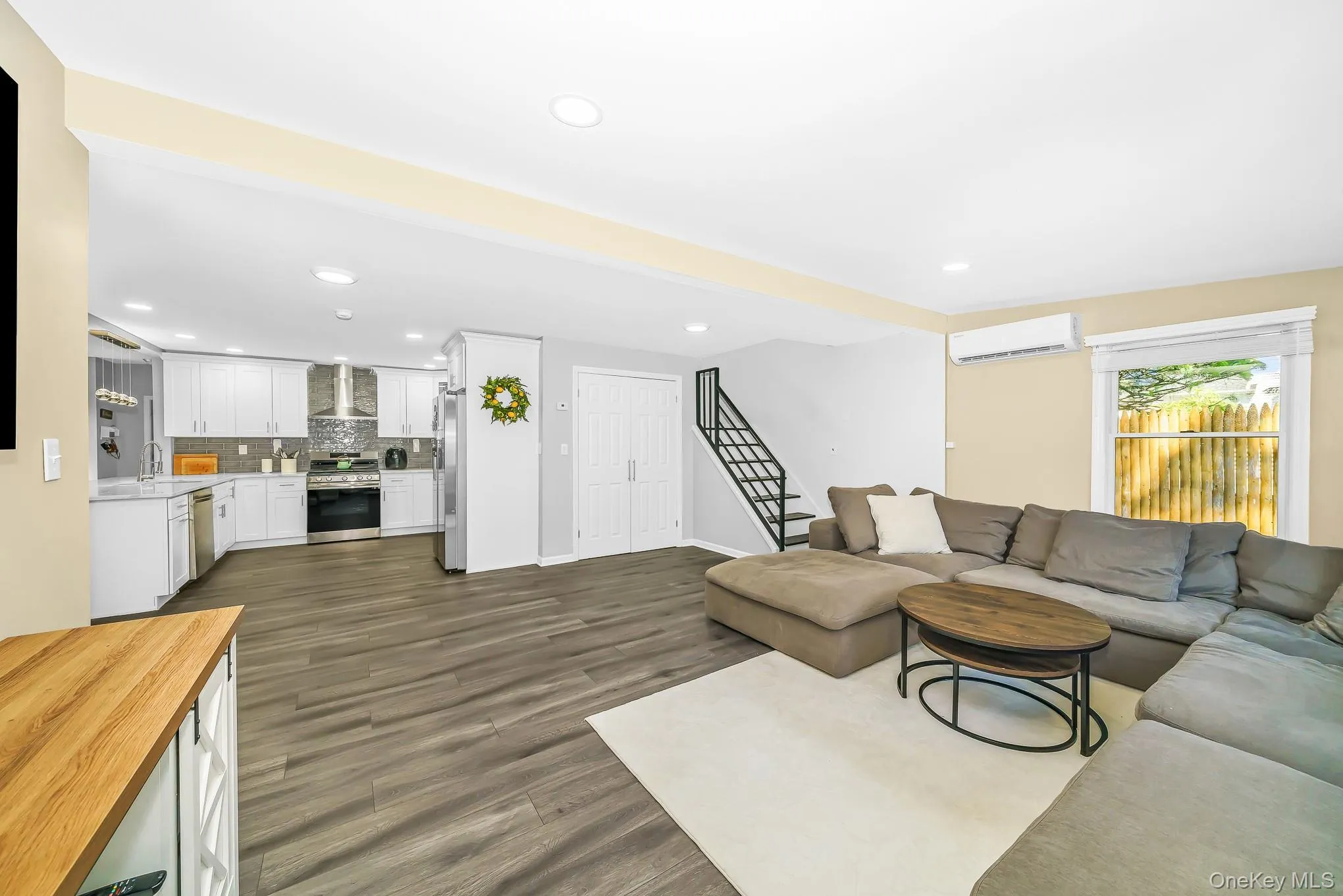 10 Hill Street, Huntington, NY, 5 Bedrooms Bedrooms, 11 Rooms Rooms,3 BathroomsBathrooms,Residential,For Rent,Hill,0,1035888 10 Hill Street, Huntington, NY, 5 Bedrooms Bedrooms, 11 Rooms Rooms,3 BathroomsBathrooms,Residential,For Rent,Hill,0,1035888
