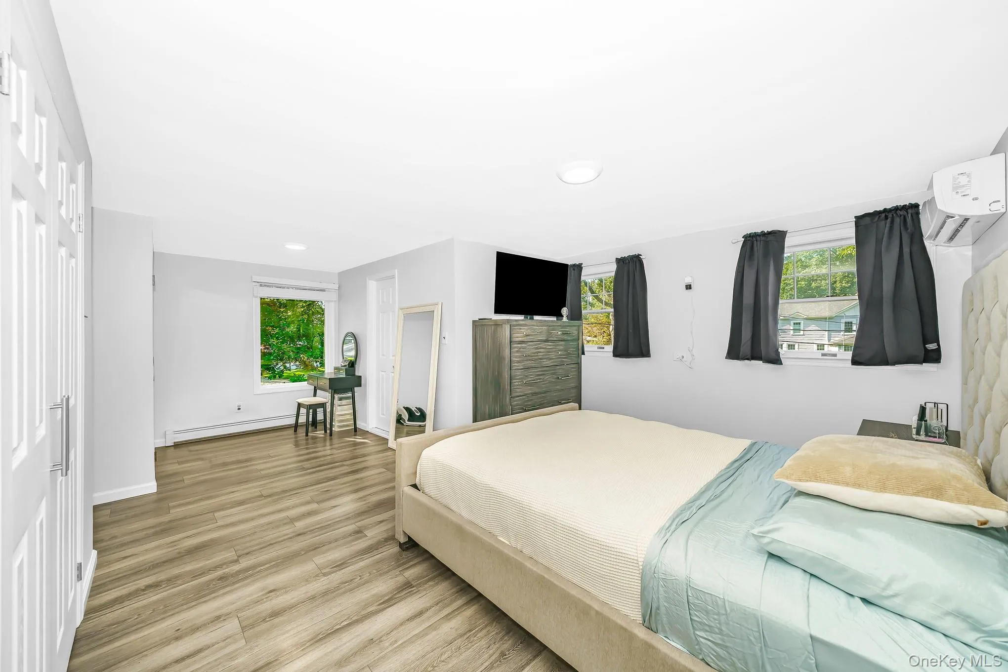 10 Hill Street, Huntington, NY, 5 Bedrooms Bedrooms, 11 Rooms Rooms,3 BathroomsBathrooms,Residential,For Rent,Hill,0,1035888 10 Hill Street, Huntington, NY, 5 Bedrooms Bedrooms, 11 Rooms Rooms,3 BathroomsBathrooms,Residential,For Rent,Hill,0,1035888