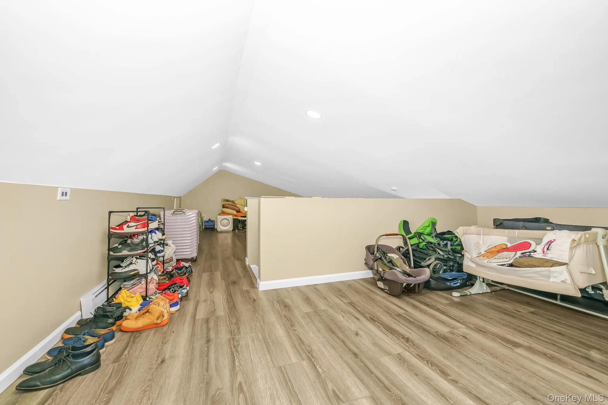 10 Hill Street, Huntington, NY, 5 Bedrooms Bedrooms, 11 Rooms Rooms,3 BathroomsBathrooms,Residential,For Rent,Hill,0,1035888 10 Hill Street, Huntington, NY, 5 Bedrooms Bedrooms, 11 Rooms Rooms,3 BathroomsBathrooms,Residential,For Rent,Hill,0,1035888