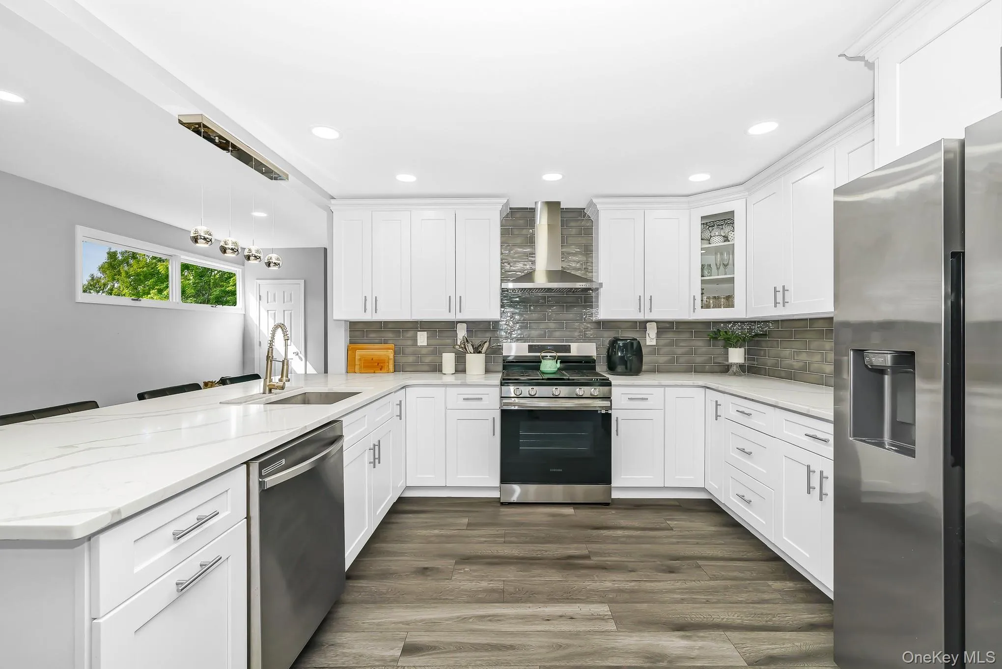 10 Hill Street, Huntington, NY, 5 Bedrooms Bedrooms, 11 Rooms Rooms,3 BathroomsBathrooms,Residential,For Rent,Hill,0,1035888 10 Hill Street, Huntington, NY, 5 Bedrooms Bedrooms, 11 Rooms Rooms,3 BathroomsBathrooms,Residential,For Rent,Hill,0,1035888