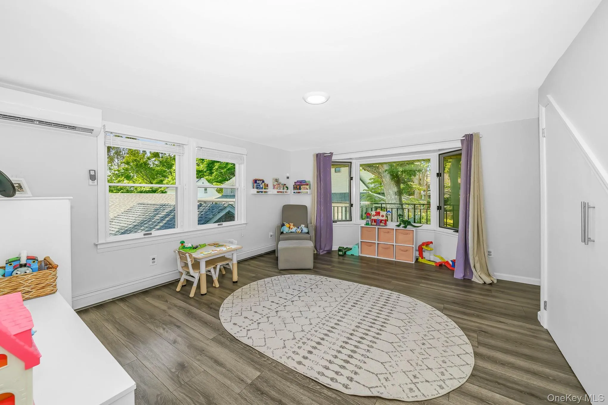 10 Hill Street, Huntington, NY, 5 Bedrooms Bedrooms, 11 Rooms Rooms,3 BathroomsBathrooms,Residential,For Rent,Hill,0,1035888 10 Hill Street, Huntington, NY, 5 Bedrooms Bedrooms, 11 Rooms Rooms,3 BathroomsBathrooms,Residential,For Rent,Hill,0,1035888