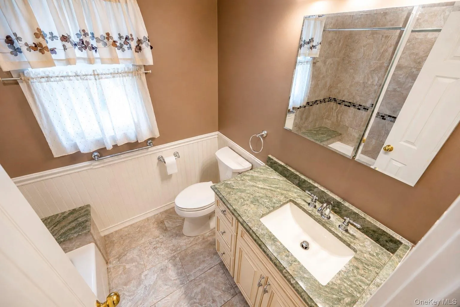 255 Lake Avenue, Smithtown, NY, 4 Bedrooms Bedrooms, 8 Rooms Rooms,2 BathroomsBathrooms,Residential,For Rent,Lake,0,1035890 255 Lake Avenue, Smithtown, NY, 4 Bedrooms Bedrooms, 8 Rooms Rooms,2 BathroomsBathrooms,Residential,For Rent,Lake,0,1035890