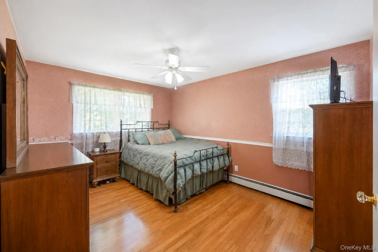 255 Lake Avenue, Smithtown, NY, 4 Bedrooms Bedrooms, 8 Rooms Rooms,2 BathroomsBathrooms,Residential,For Rent,Lake,0,1035890 255 Lake Avenue, Smithtown, NY, 4 Bedrooms Bedrooms, 8 Rooms Rooms,2 BathroomsBathrooms,Residential,For Rent,Lake,0,1035890