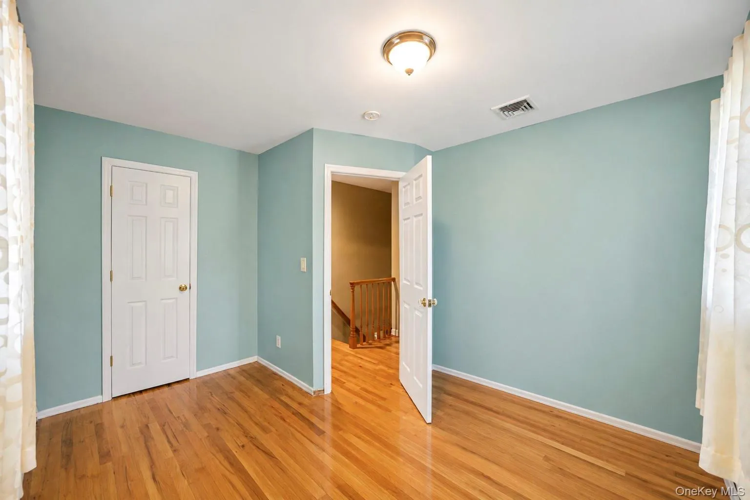 255 Lake Avenue, Smithtown, NY, 4 Bedrooms Bedrooms, 8 Rooms Rooms,2 BathroomsBathrooms,Residential,For Rent,Lake,0,1035890 255 Lake Avenue, Smithtown, NY, 4 Bedrooms Bedrooms, 8 Rooms Rooms,2 BathroomsBathrooms,Residential,For Rent,Lake,0,1035890