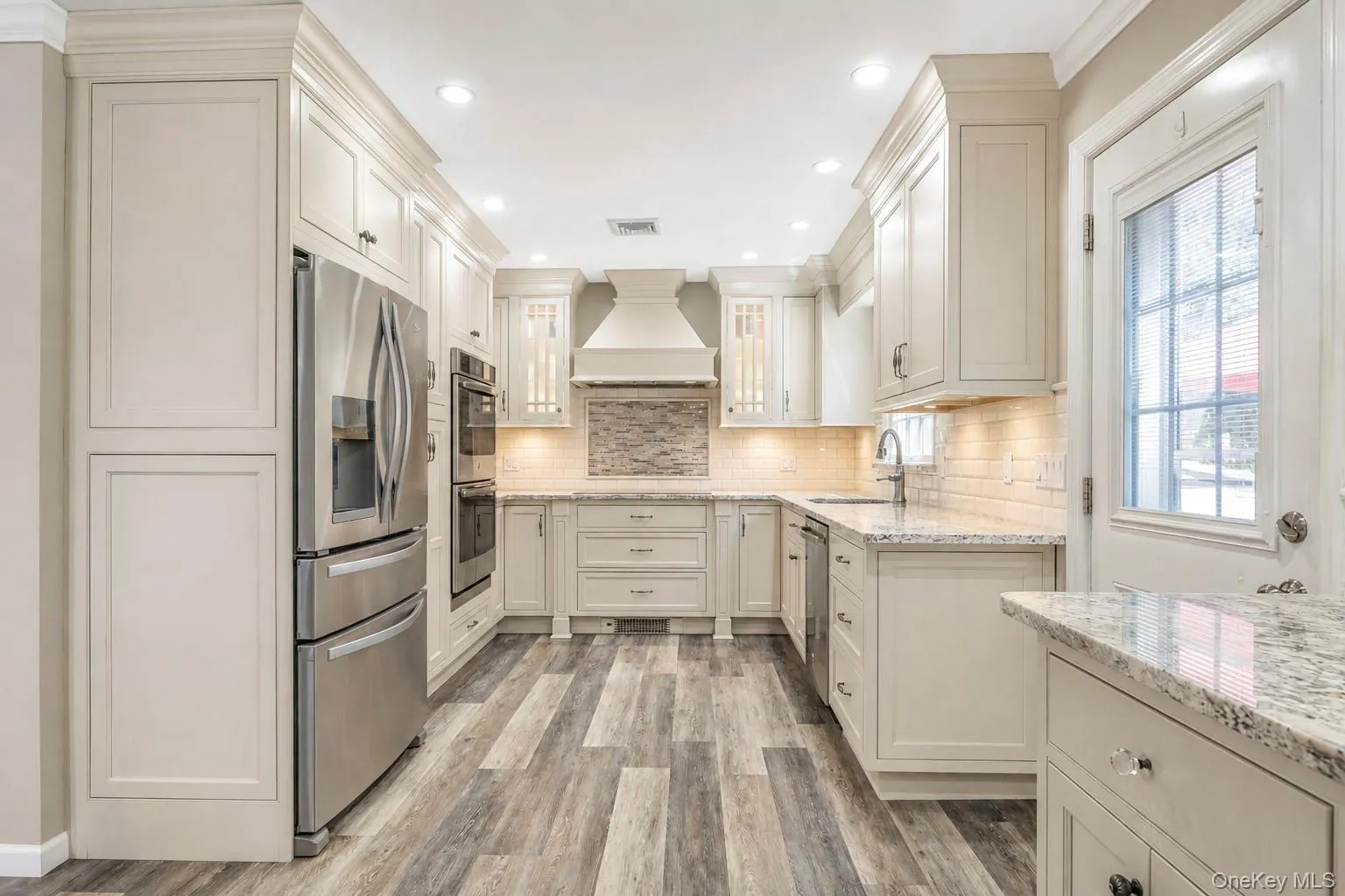255 Lake Avenue, Smithtown, NY, 4 Bedrooms Bedrooms, 8 Rooms Rooms,2 BathroomsBathrooms,Residential,For Rent,Lake,0,1035890 255 Lake Avenue, Smithtown, NY, 4 Bedrooms Bedrooms, 8 Rooms Rooms,2 BathroomsBathrooms,Residential,For Rent,Lake,0,1035890