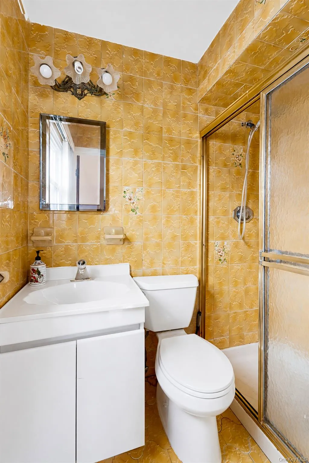 164-30 85th Street, New York, NY, 4 Bedrooms Bedrooms, 9 Rooms Rooms,3 BathroomsBathrooms,Residential,For Rent,85th,0,1035891 164-30 85th Street, New York, NY, 4 Bedrooms Bedrooms, 9 Rooms Rooms,3 BathroomsBathrooms,Residential,For Rent,85th,0,1035891
