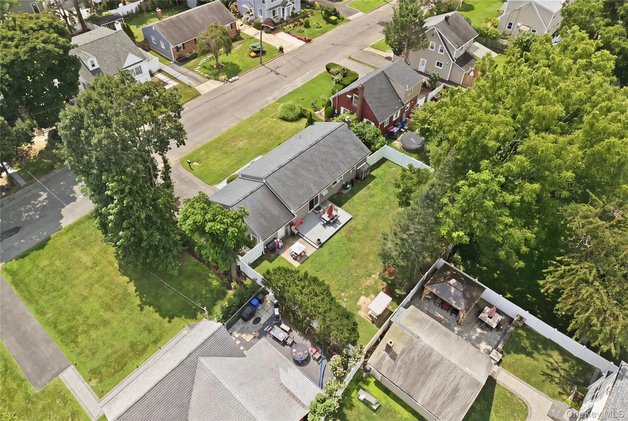 96 12th Street, Huntington, NY, 3 Bedrooms Bedrooms, 6 Rooms Rooms,1 BathroomBathrooms,Residential,For Rent,12th,0,1035892 96 12th Street, Huntington, NY, 3 Bedrooms Bedrooms, 6 Rooms Rooms,1 BathroomBathrooms,Residential,For Rent,12th,0,1035892