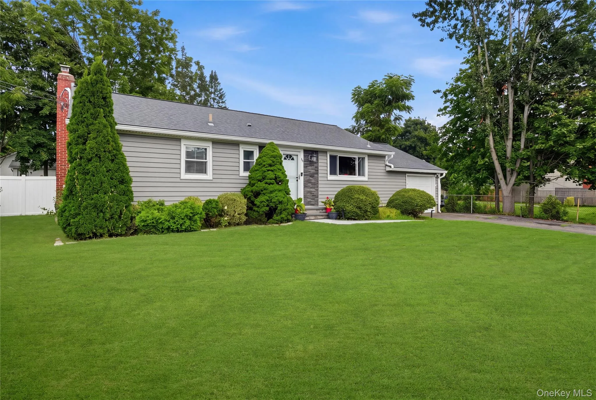 96 12th Street, Huntington, NY, 3 Bedrooms Bedrooms, 6 Rooms Rooms,1 BathroomBathrooms,Residential,For Rent,12th,0,1035892 96 12th Street, Huntington, NY, 3 Bedrooms Bedrooms, 6 Rooms Rooms,1 BathroomBathrooms,Residential,For Rent,12th,0,1035892