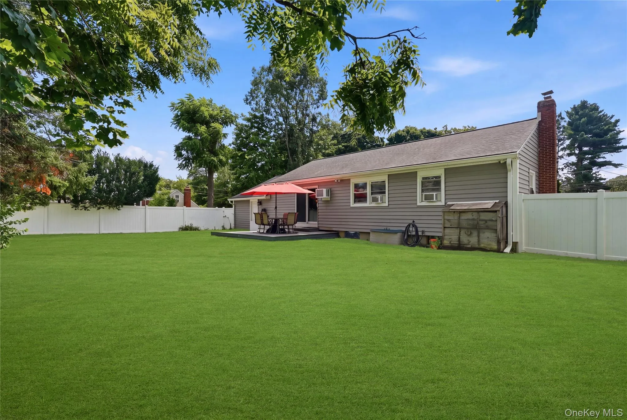 96 12th Street, Huntington, NY, 3 Bedrooms Bedrooms, 6 Rooms Rooms,1 BathroomBathrooms,Residential,For Rent,12th,0,1035892 96 12th Street, Huntington, NY, 3 Bedrooms Bedrooms, 6 Rooms Rooms,1 BathroomBathrooms,Residential,For Rent,12th,0,1035892