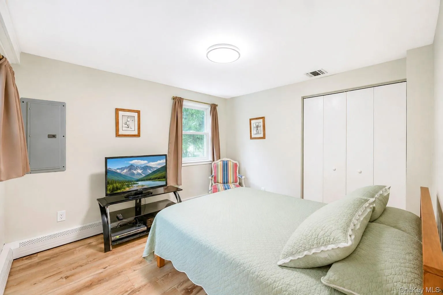 34 Forest Avenue, Brookhaven, NY, 5 Bedrooms Bedrooms, 10 Rooms Rooms,2 BathroomsBathrooms,Residential,For Rent,Forest,0,1035893 34 Forest Avenue, Brookhaven, NY, 5 Bedrooms Bedrooms, 10 Rooms Rooms,2 BathroomsBathrooms,Residential,For Rent,Forest,0,1035893