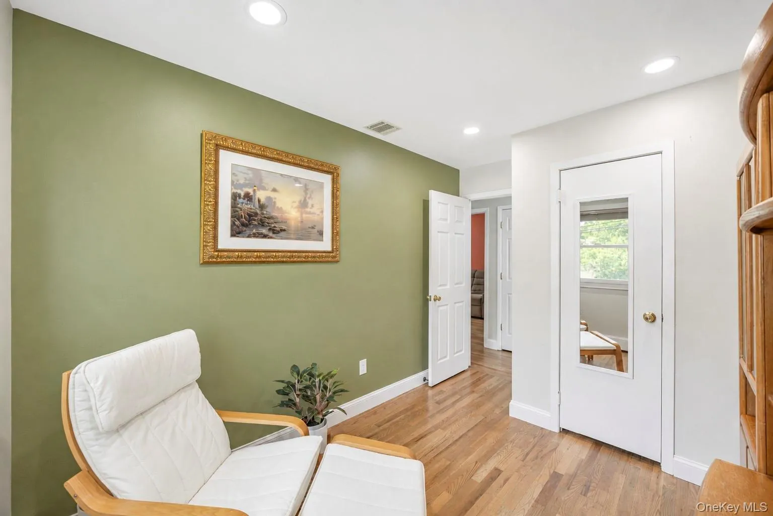 34 Forest Avenue, Brookhaven, NY, 5 Bedrooms Bedrooms, 10 Rooms Rooms,2 BathroomsBathrooms,Residential,For Rent,Forest,0,1035893 34 Forest Avenue, Brookhaven, NY, 5 Bedrooms Bedrooms, 10 Rooms Rooms,2 BathroomsBathrooms,Residential,For Rent,Forest,0,1035893