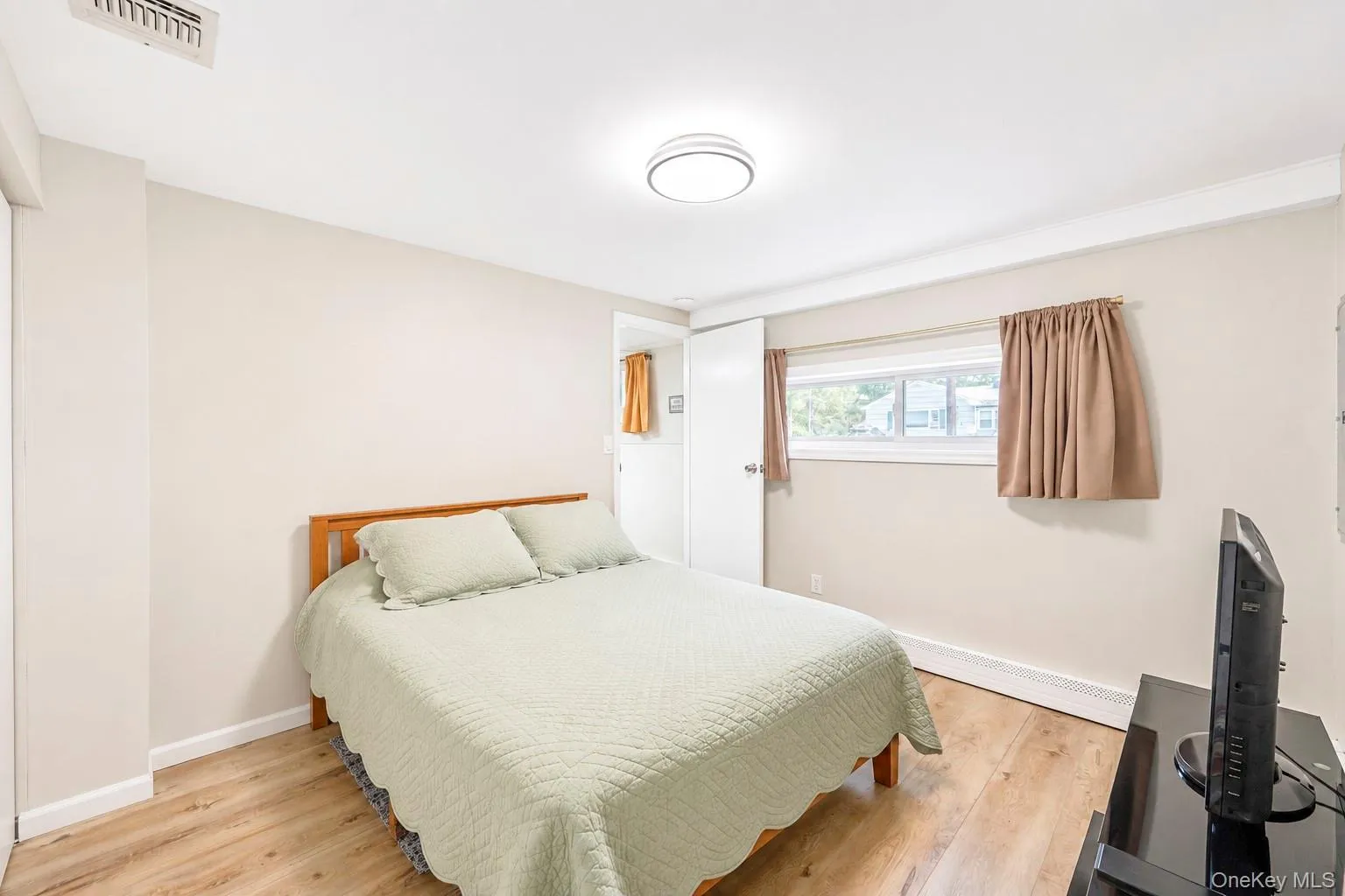 34 Forest Avenue, Brookhaven, NY, 5 Bedrooms Bedrooms, 10 Rooms Rooms,2 BathroomsBathrooms,Residential,For Rent,Forest,0,1035893 34 Forest Avenue, Brookhaven, NY, 5 Bedrooms Bedrooms, 10 Rooms Rooms,2 BathroomsBathrooms,Residential,For Rent,Forest,0,1035893
