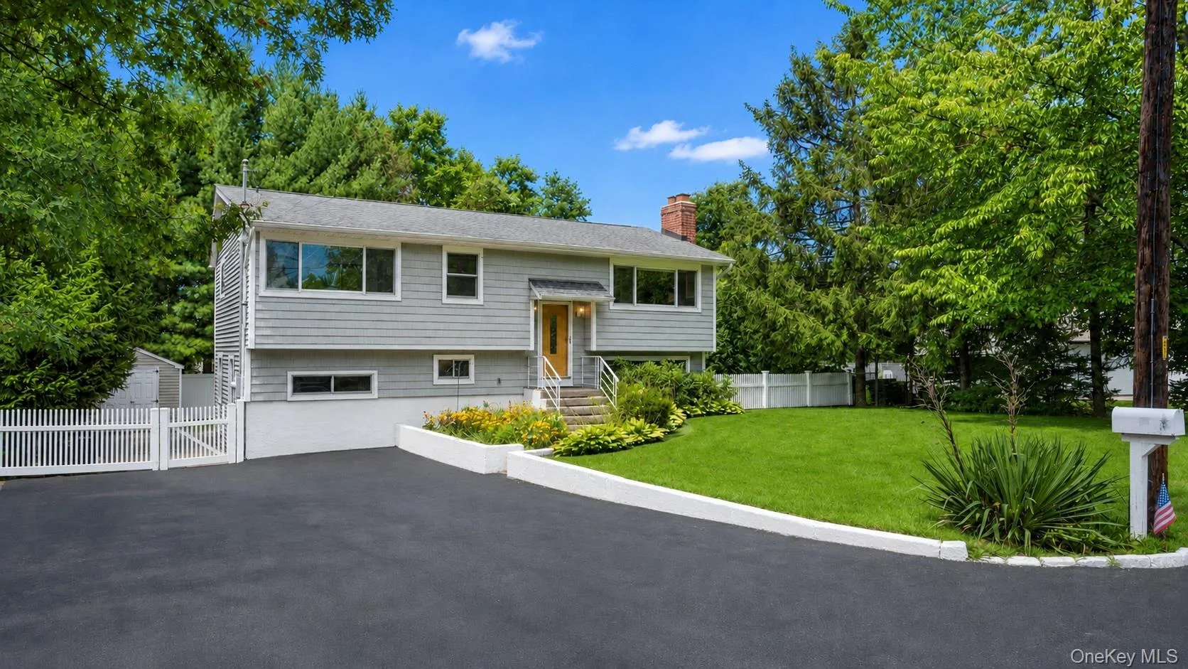 34 Forest Avenue, Brookhaven, NY, 5 Bedrooms Bedrooms, 10 Rooms Rooms,2 BathroomsBathrooms,Residential,For Rent,Forest,0,1035893 34 Forest Avenue, Brookhaven, NY, 5 Bedrooms Bedrooms, 10 Rooms Rooms,2 BathroomsBathrooms,Residential,For Rent,Forest,0,1035893