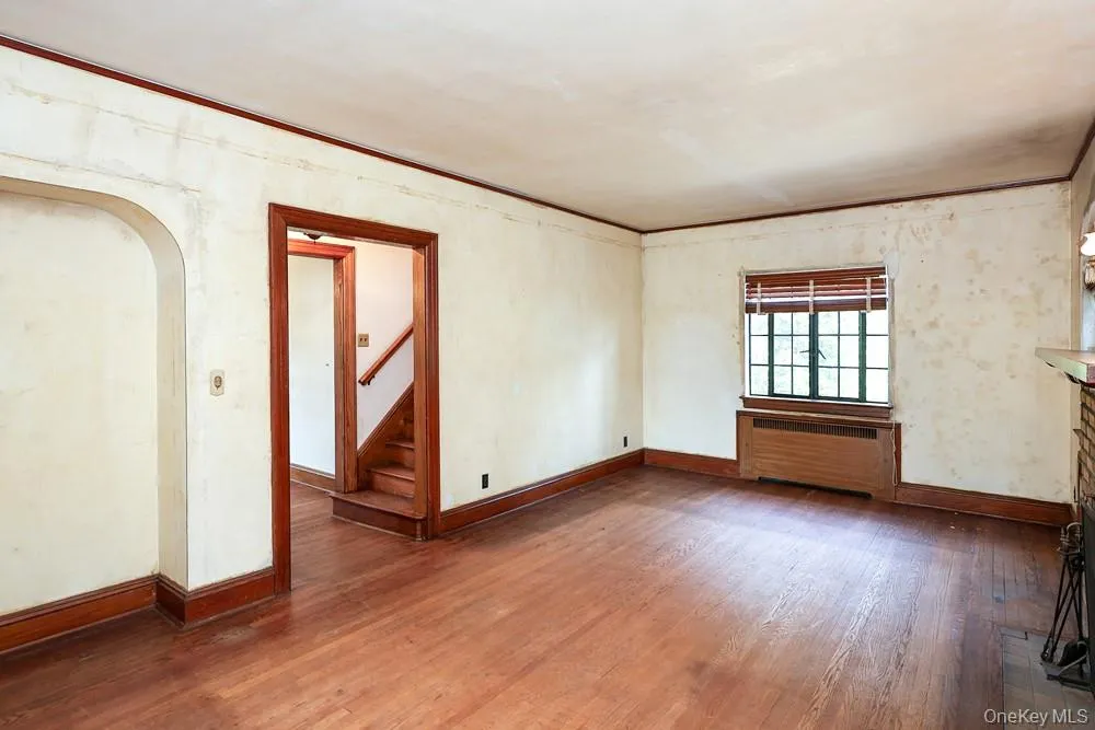 8654 Somerset Street, New York, NY, 3 Bedrooms Bedrooms, 8 Rooms Rooms,2 BathroomsBathrooms,Residential,For Rent,Somerset,0,1035895 8654 Somerset Street, New York, NY, 3 Bedrooms Bedrooms, 8 Rooms Rooms,2 BathroomsBathrooms,Residential,For Rent,Somerset,0,1035895