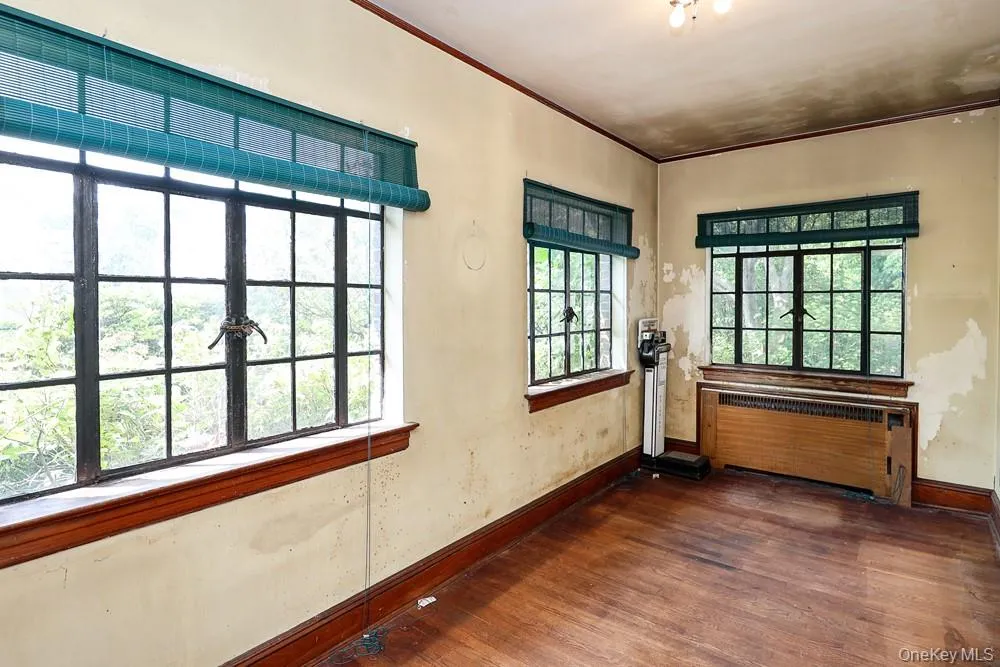 8654 Somerset Street, New York, NY, 3 Bedrooms Bedrooms, 8 Rooms Rooms,2 BathroomsBathrooms,Residential,For Rent,Somerset,0,1035895 8654 Somerset Street, New York, NY, 3 Bedrooms Bedrooms, 8 Rooms Rooms,2 BathroomsBathrooms,Residential,For Rent,Somerset,0,1035895