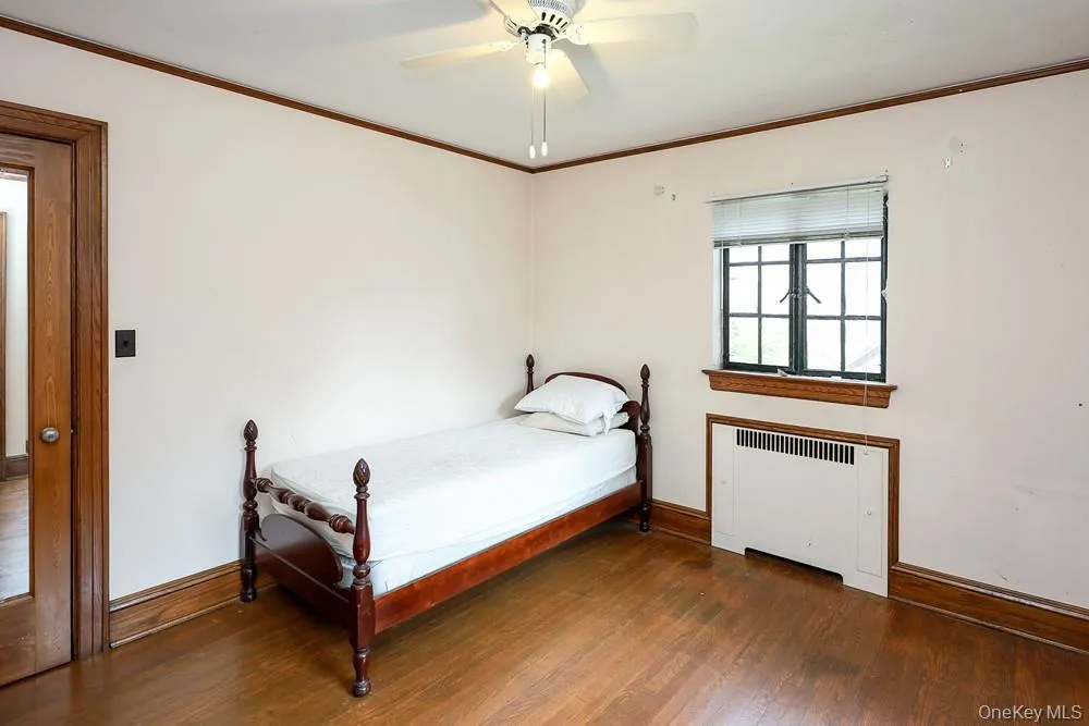 8654 Somerset Street, New York, NY, 3 Bedrooms Bedrooms, 8 Rooms Rooms,2 BathroomsBathrooms,Residential,For Rent,Somerset,0,1035895 8654 Somerset Street, New York, NY, 3 Bedrooms Bedrooms, 8 Rooms Rooms,2 BathroomsBathrooms,Residential,For Rent,Somerset,0,1035895