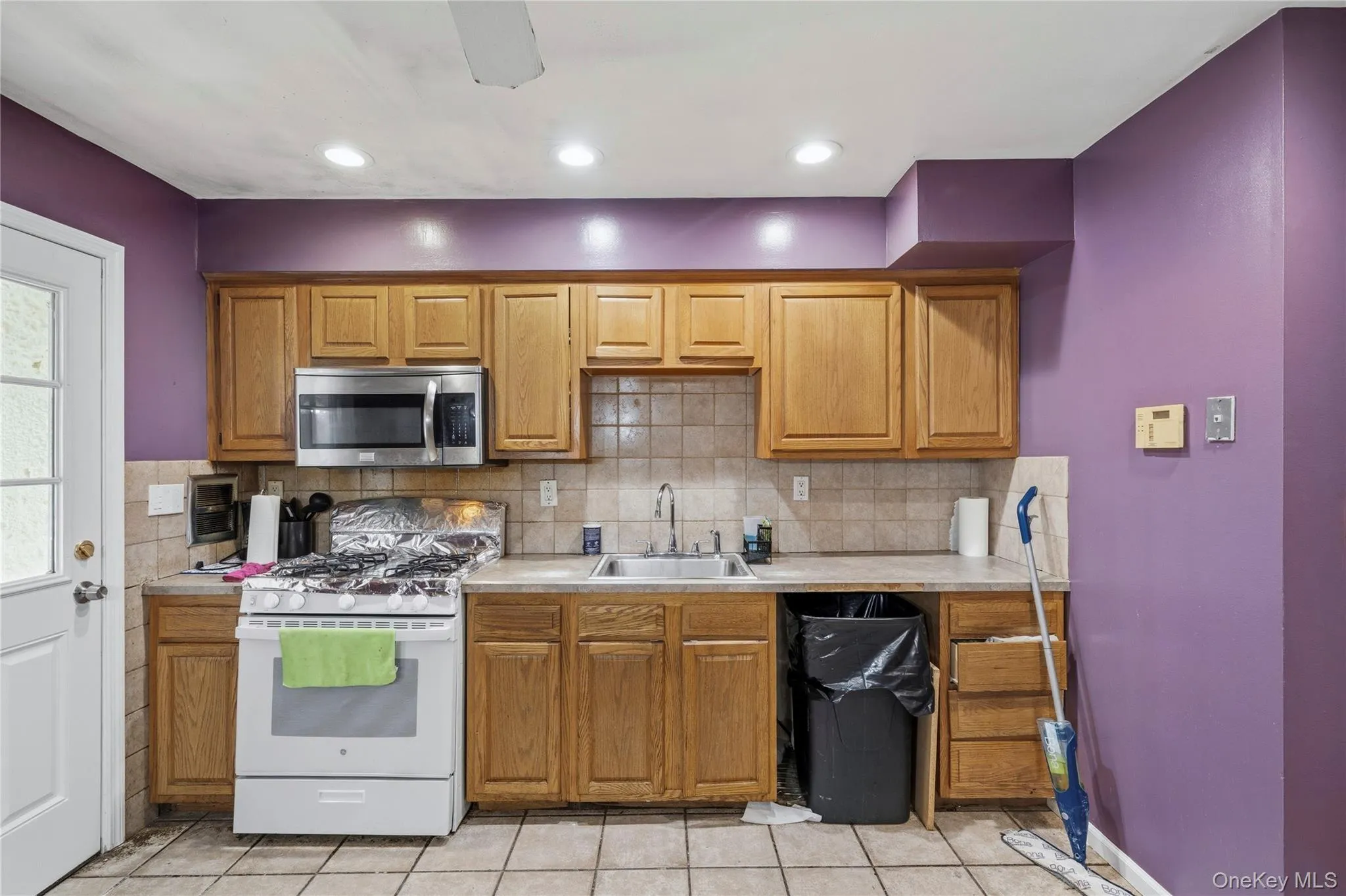12 Veteran Circle, Monroe, NY, 4 Bedrooms Bedrooms, 8 Rooms Rooms,2 BathroomsBathrooms,Residential,For Rent,Veteran,0,1035897 12 Veteran Circle, Monroe, NY, 4 Bedrooms Bedrooms, 8 Rooms Rooms,2 BathroomsBathrooms,Residential,For Rent,Veteran,0,1035897