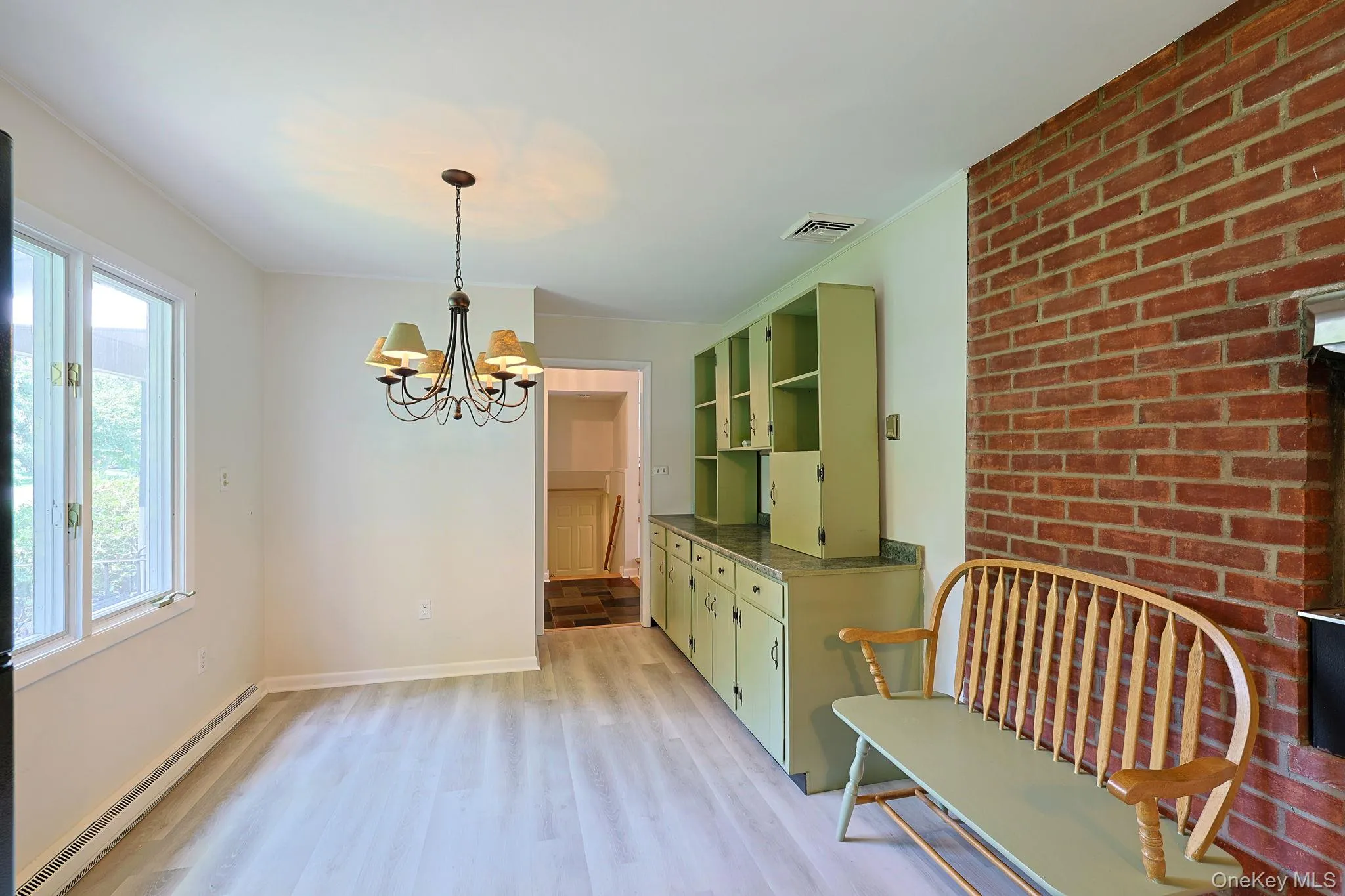 Eat in area of kitchen Eat in area of kitchen