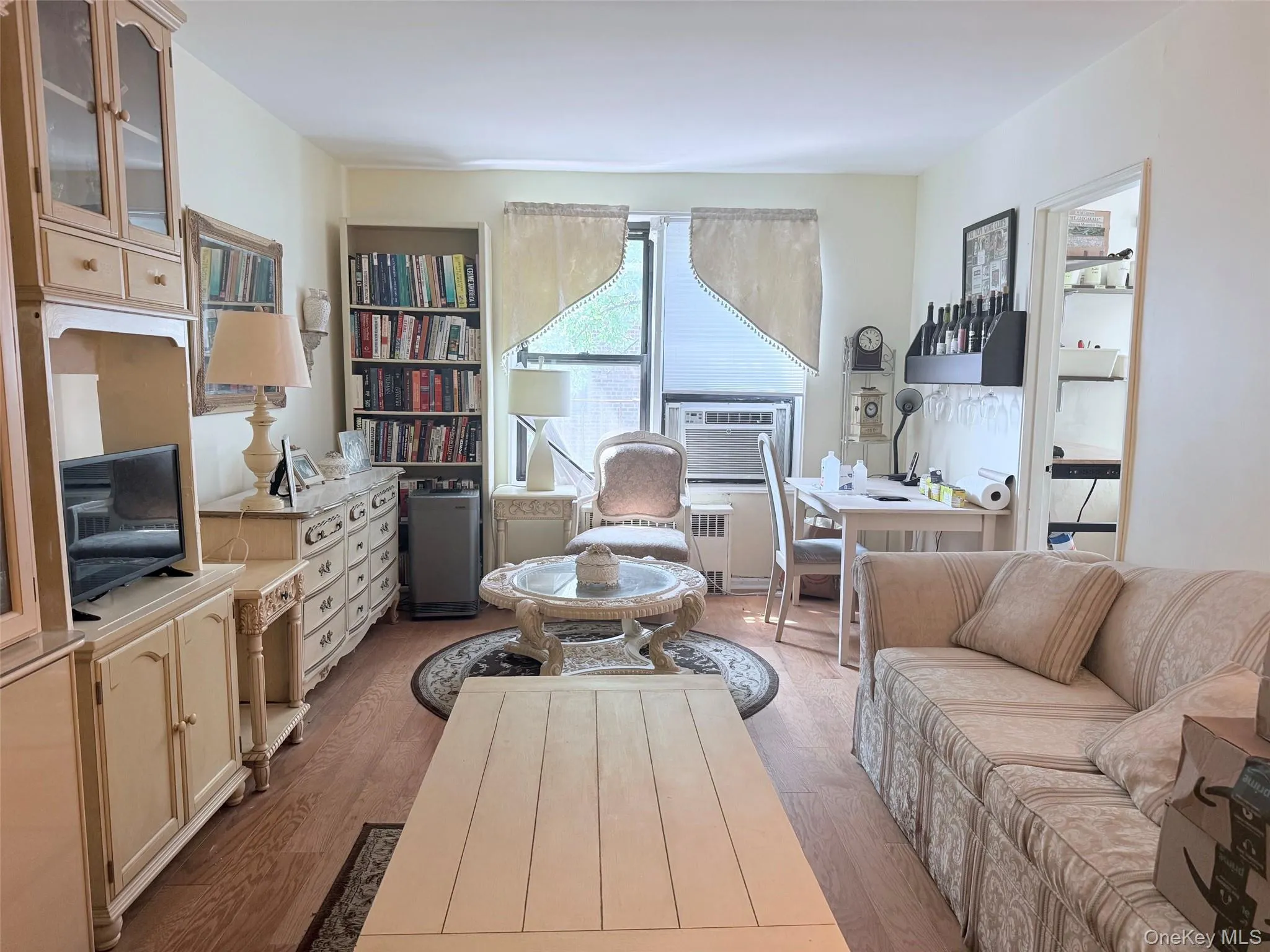 83-05 98 Street, New York, NY, 2 Bedrooms Bedrooms, 4 Rooms Rooms,1 BathroomBathrooms,Residential,For Rent,98,0,1035907 83-05 98 Street, New York, NY, 2 Bedrooms Bedrooms, 4 Rooms Rooms,1 BathroomBathrooms,Residential,For Rent,98,0,1035907