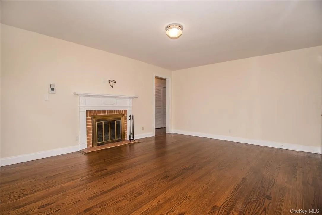 227 Main Street, Orangetown, NY, 2 Bedrooms Bedrooms, 5 Rooms Rooms,1 BathroomBathrooms,Residential Lease,For Rent,Main,0,1035908 227 Main Street, Orangetown, NY, 2 Bedrooms Bedrooms, 5 Rooms Rooms,1 BathroomBathrooms,Residential Lease,For Rent,Main,0,1035908