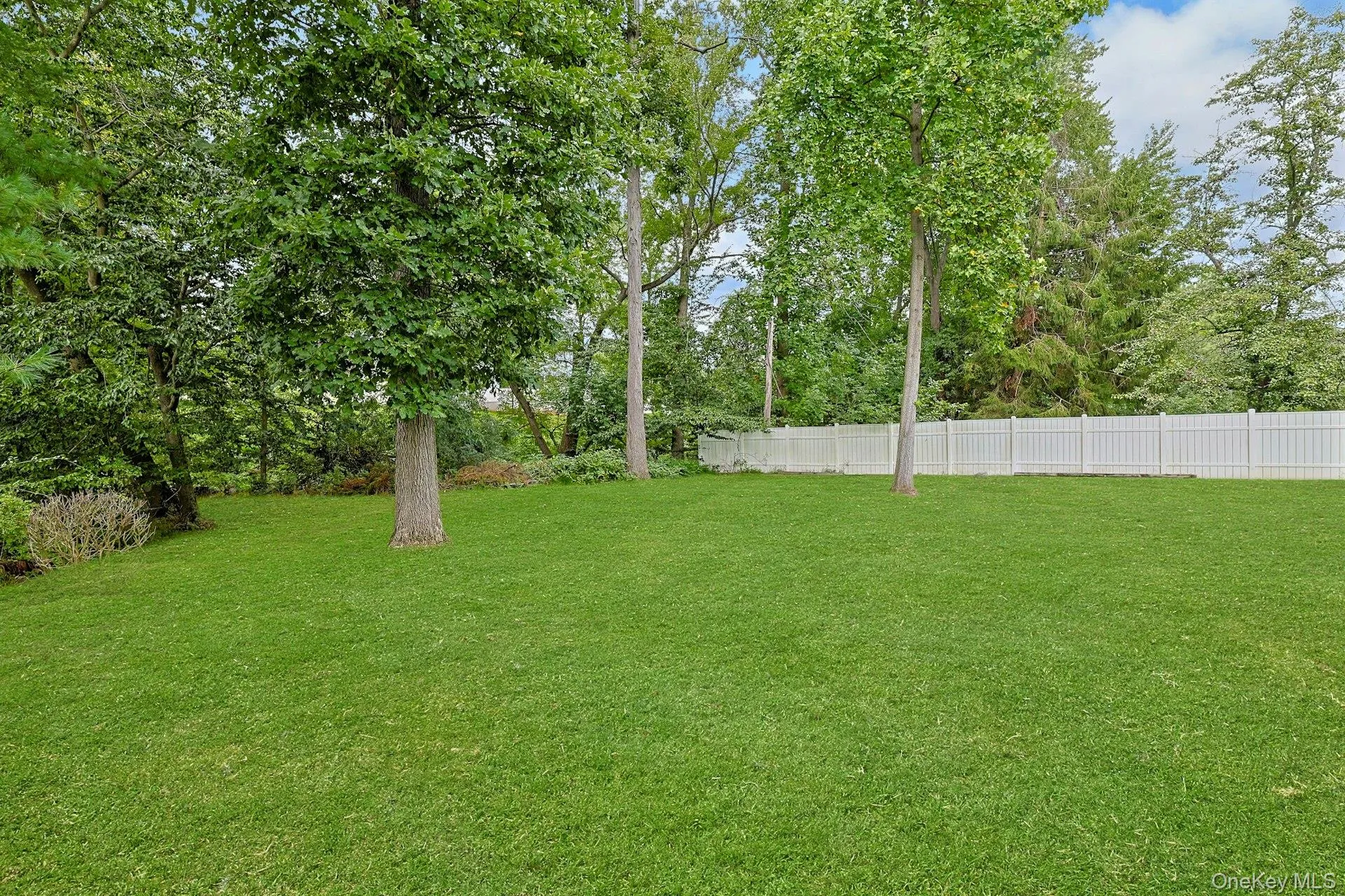 3 Sasson Terrace, Clarkstown, NY, 5 Bedrooms Bedrooms, 9 Rooms Rooms,3 BathroomsBathrooms,Residential,For Rent,Sasson,0,1035913 3 Sasson Terrace, Clarkstown, NY, 5 Bedrooms Bedrooms, 9 Rooms Rooms,3 BathroomsBathrooms,Residential,For Rent,Sasson,0,1035913