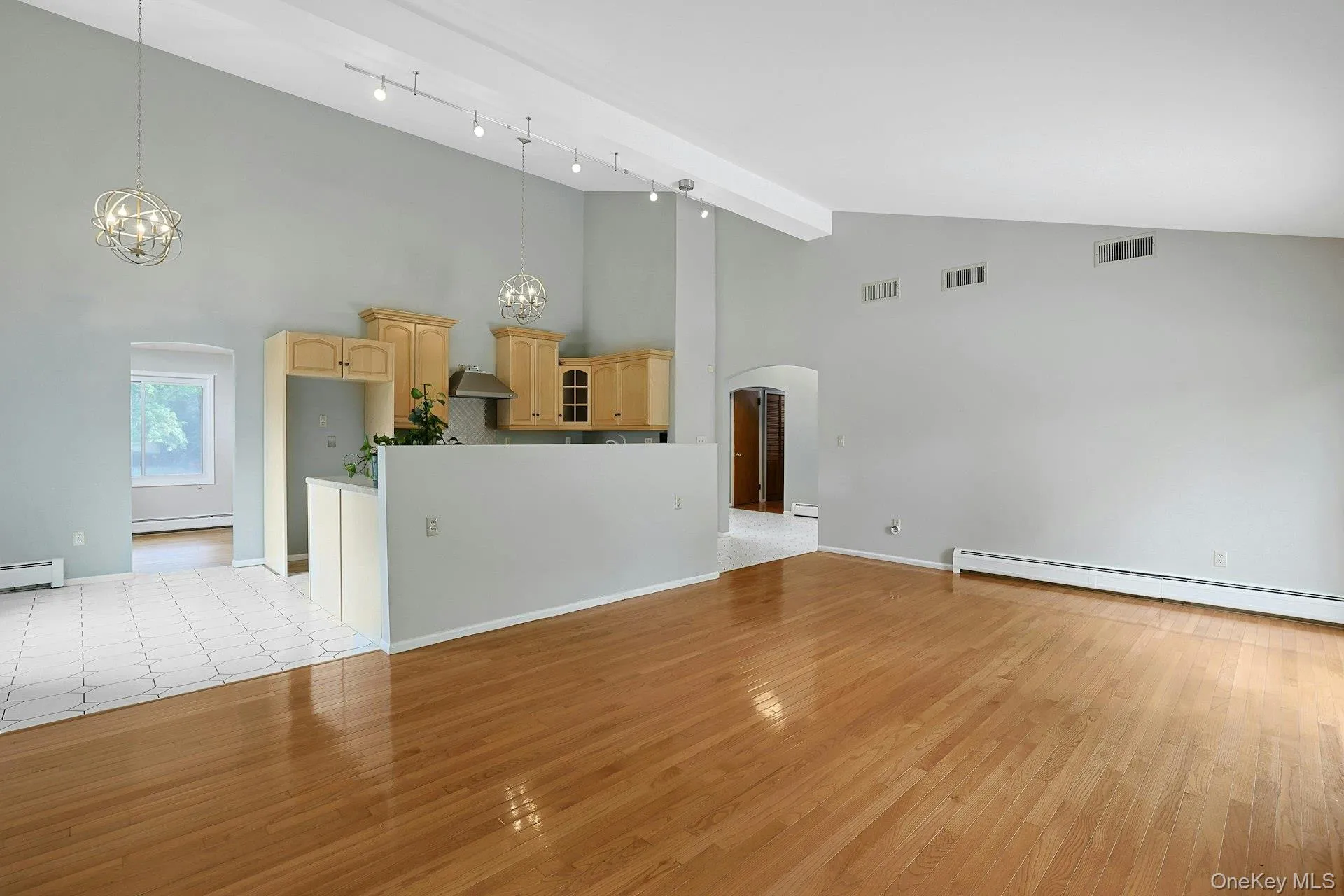 3 Sasson Terrace, Clarkstown, NY, 5 Bedrooms Bedrooms, 9 Rooms Rooms,3 BathroomsBathrooms,Residential,For Rent,Sasson,0,1035913 3 Sasson Terrace, Clarkstown, NY, 5 Bedrooms Bedrooms, 9 Rooms Rooms,3 BathroomsBathrooms,Residential,For Rent,Sasson,0,1035913