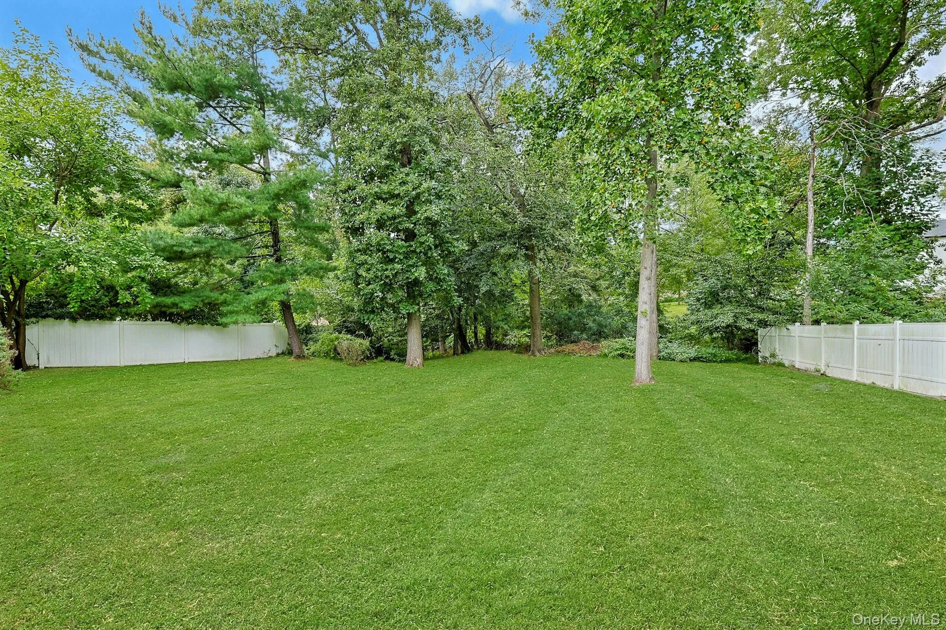 3 Sasson Terrace, Clarkstown, NY, 5 Bedrooms Bedrooms, 9 Rooms Rooms,3 BathroomsBathrooms,Residential,For Rent,Sasson,0,1035913 3 Sasson Terrace, Clarkstown, NY, 5 Bedrooms Bedrooms, 9 Rooms Rooms,3 BathroomsBathrooms,Residential,For Rent,Sasson,0,1035913