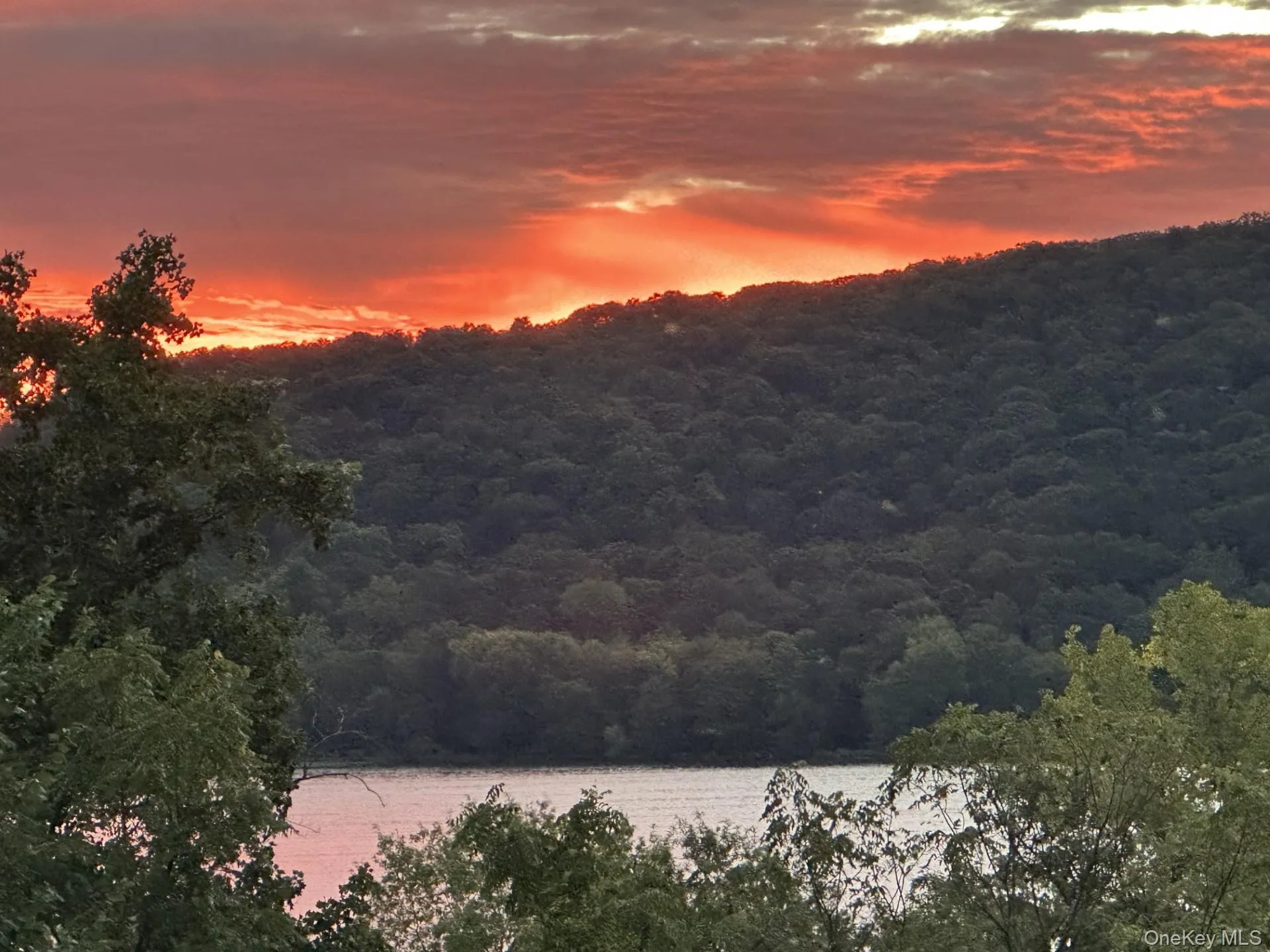 3 Sasson Terrace, Clarkstown, NY, 5 Bedrooms Bedrooms, 9 Rooms Rooms,3 BathroomsBathrooms,Residential,For Rent,Sasson,0,1035913 3 Sasson Terrace, Clarkstown, NY, 5 Bedrooms Bedrooms, 9 Rooms Rooms,3 BathroomsBathrooms,Residential,For Rent,Sasson,0,1035913
