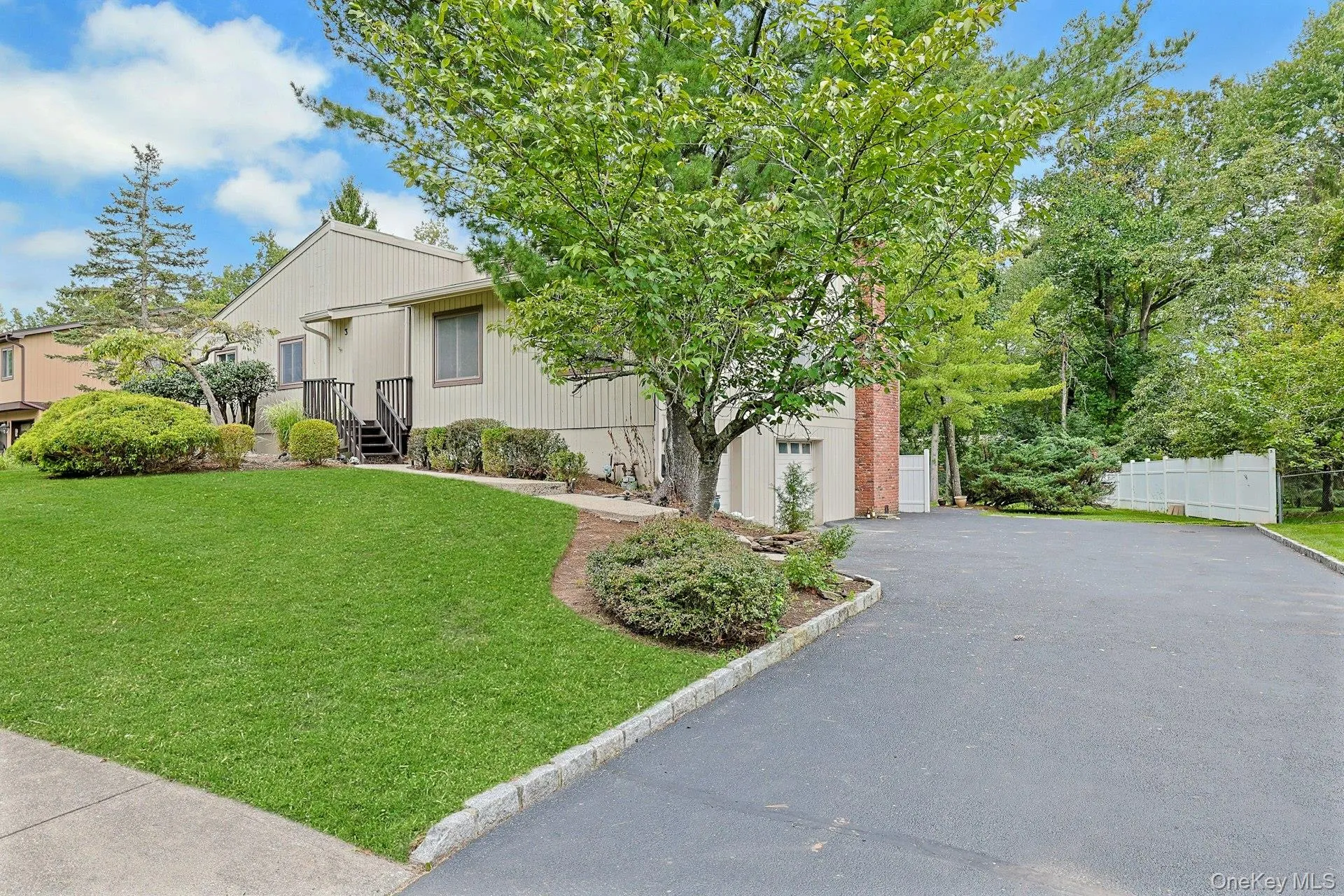 3 Sasson Terrace, Clarkstown, NY, 5 Bedrooms Bedrooms, 9 Rooms Rooms,3 BathroomsBathrooms,Residential,For Rent,Sasson,0,1035913 3 Sasson Terrace, Clarkstown, NY, 5 Bedrooms Bedrooms, 9 Rooms Rooms,3 BathroomsBathrooms,Residential,For Rent,Sasson,0,1035913