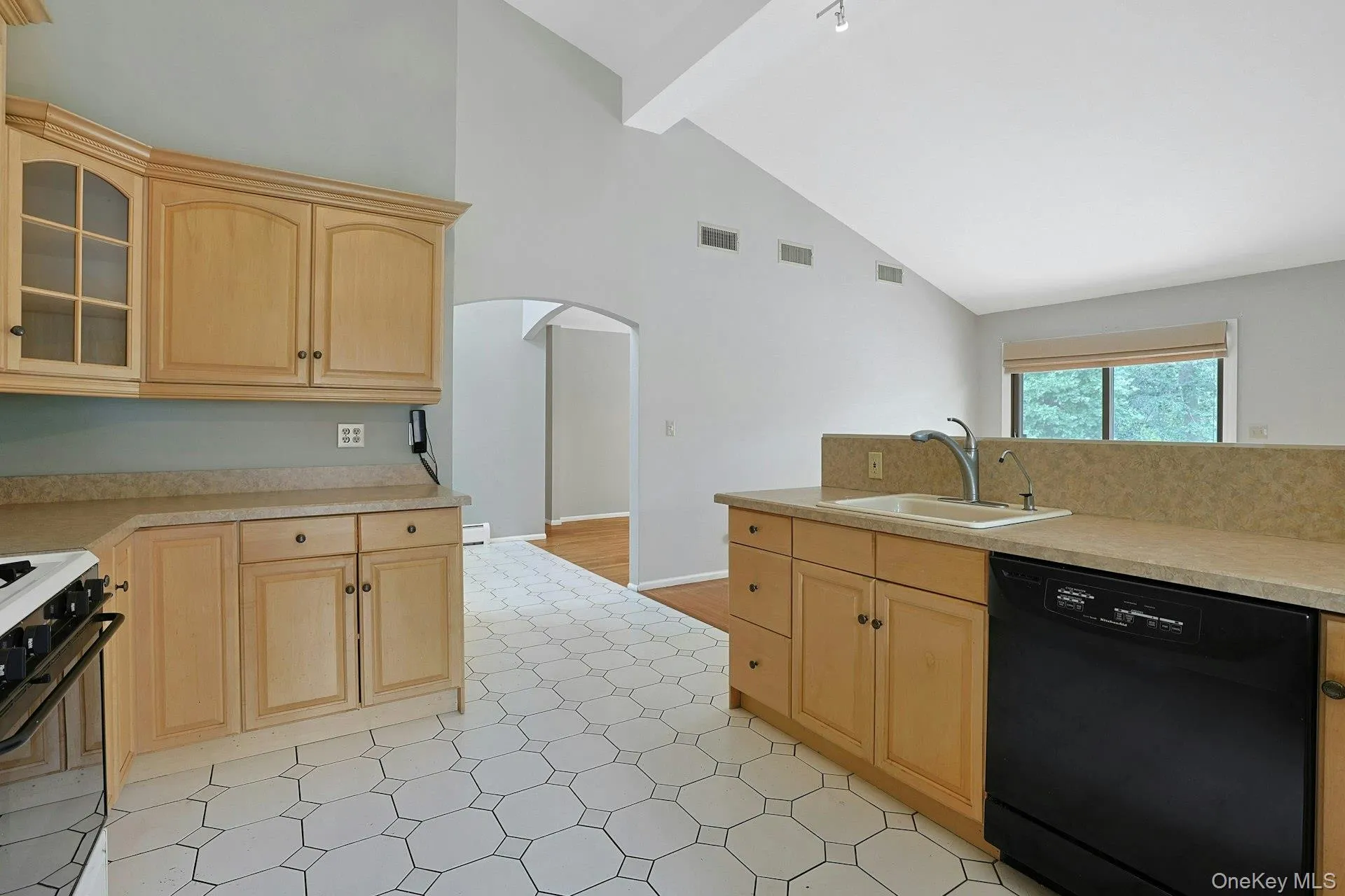 3 Sasson Terrace, Clarkstown, NY, 5 Bedrooms Bedrooms, 9 Rooms Rooms,3 BathroomsBathrooms,Residential,For Rent,Sasson,0,1035913 3 Sasson Terrace, Clarkstown, NY, 5 Bedrooms Bedrooms, 9 Rooms Rooms,3 BathroomsBathrooms,Residential,For Rent,Sasson,0,1035913