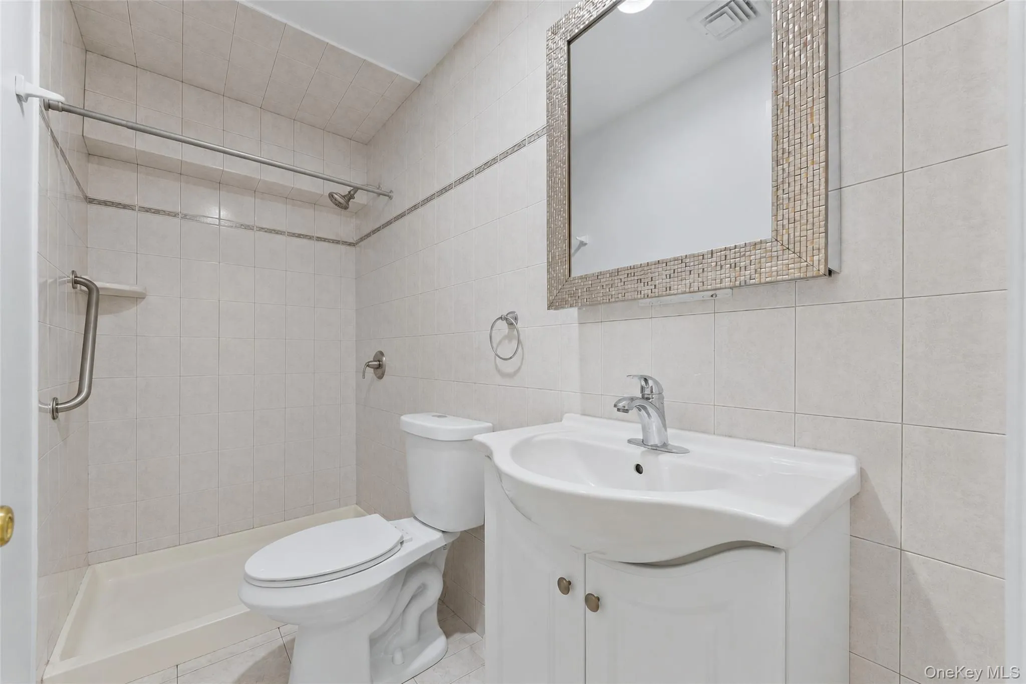 2-40 150th Street, New York, NY, 4 Bedrooms Bedrooms, 10 Rooms Rooms,3 BathroomsBathrooms,Residential,For Rent,150th,0,1035917 2-40 150th Street, New York, NY, 4 Bedrooms Bedrooms, 10 Rooms Rooms,3 BathroomsBathrooms,Residential,For Rent,150th,0,1035917