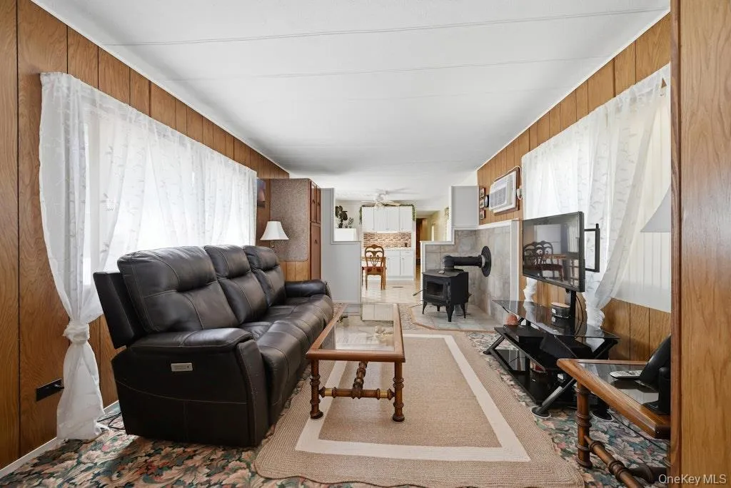 433-34 Mill Road, Riverhead, NY, 2 Bedrooms Bedrooms, 4 Rooms Rooms,1 BathroomBathrooms,Residential,For Rent,Mill,0,1035920 433-34 Mill Road, Riverhead, NY, 2 Bedrooms Bedrooms, 4 Rooms Rooms,1 BathroomBathrooms,Residential,For Rent,Mill,0,1035920