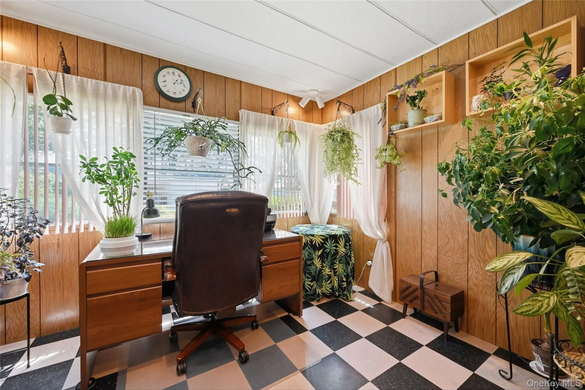 433-34 Mill Road, Riverhead, NY, 2 Bedrooms Bedrooms, 4 Rooms Rooms,1 BathroomBathrooms,Residential,For Rent,Mill,0,1035920 433-34 Mill Road, Riverhead, NY, 2 Bedrooms Bedrooms, 4 Rooms Rooms,1 BathroomBathrooms,Residential,For Rent,Mill,0,1035920