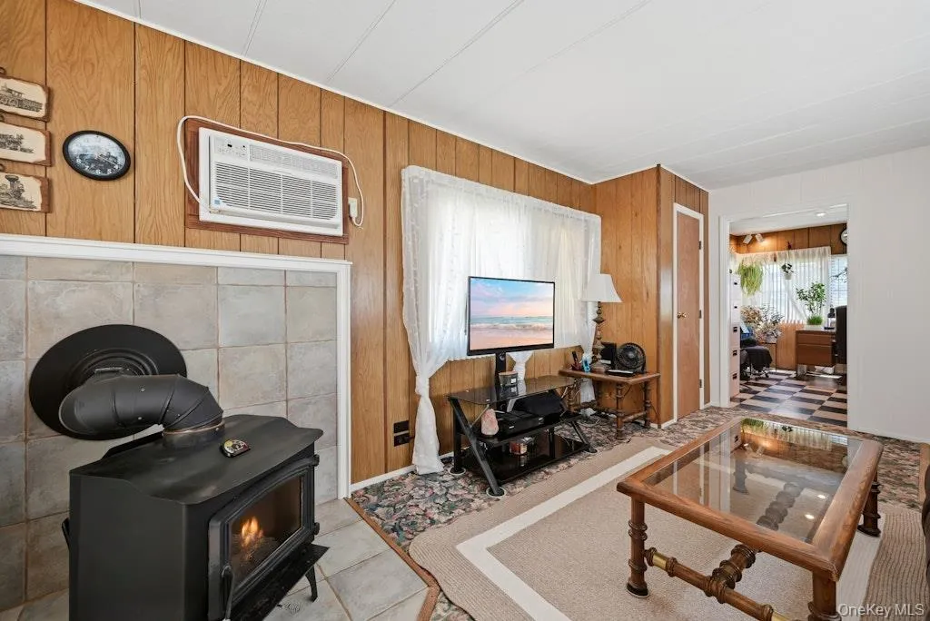 433-34 Mill Road, Riverhead, NY, 2 Bedrooms Bedrooms, 4 Rooms Rooms,1 BathroomBathrooms,Residential,For Rent,Mill,0,1035920 433-34 Mill Road, Riverhead, NY, 2 Bedrooms Bedrooms, 4 Rooms Rooms,1 BathroomBathrooms,Residential,For Rent,Mill,0,1035920
