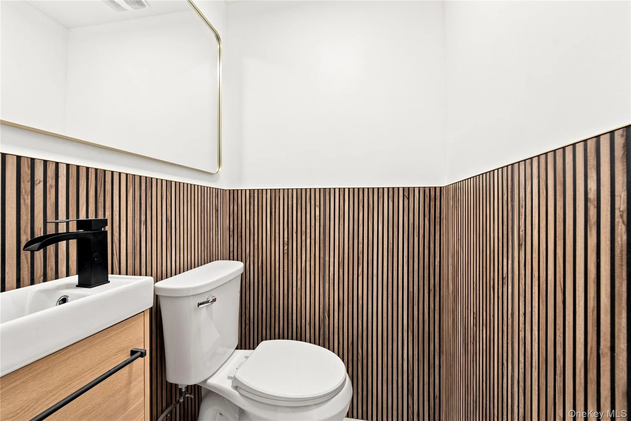 65-40 79th Street, New York, NY, 3 Bedrooms Bedrooms, 10 Rooms Rooms,2 BathroomsBathrooms,Residential,For Rent,79th,0,1035924 65-40 79th Street, New York, NY, 3 Bedrooms Bedrooms, 10 Rooms Rooms,2 BathroomsBathrooms,Residential,For Rent,79th,0,1035924