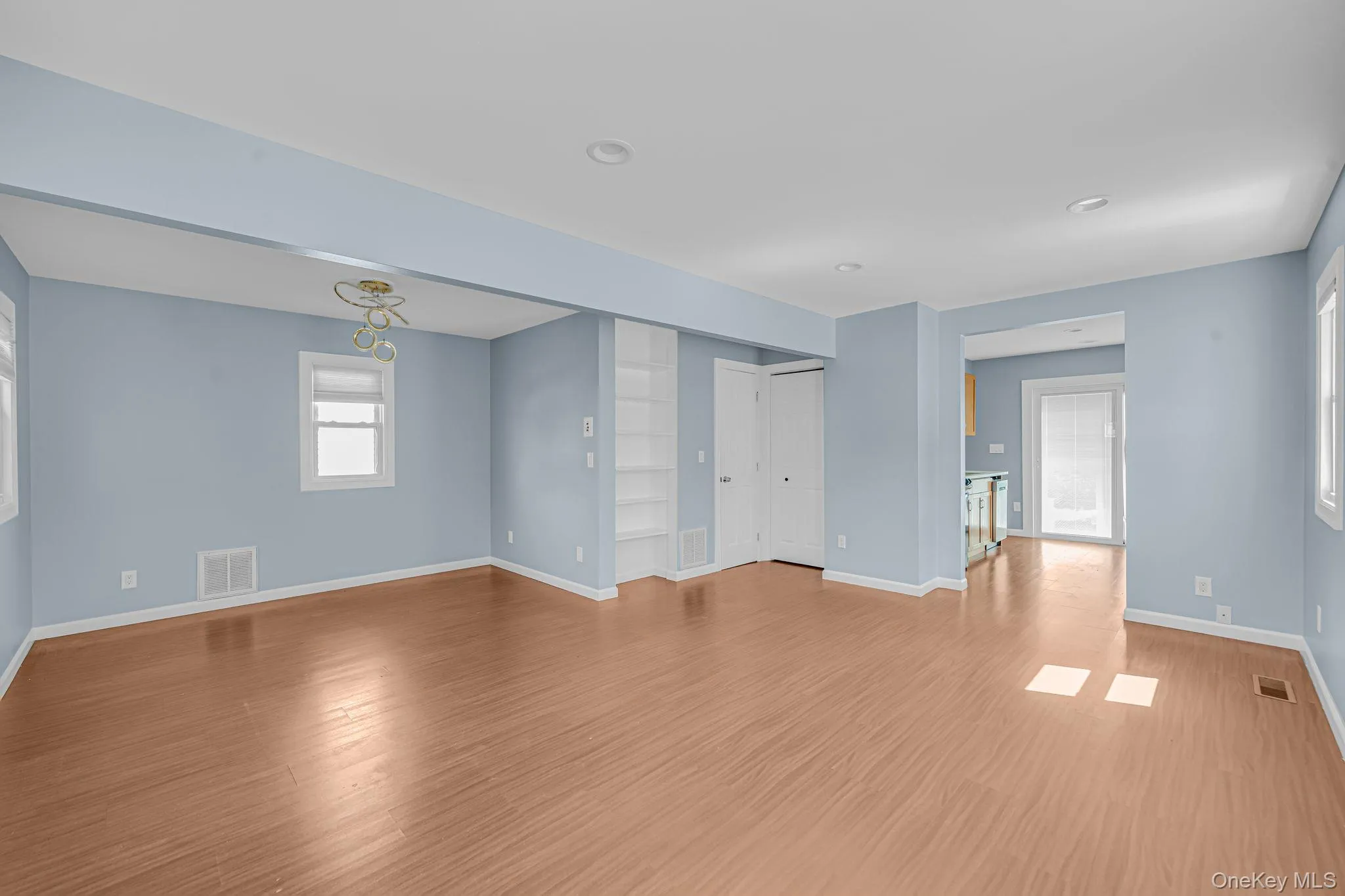 646 7th Street, Babylon, NY, 3 Bedrooms Bedrooms, 6 Rooms Rooms,2 BathroomsBathrooms,Residential,For Rent,7th,0,1035925 646 7th Street, Babylon, NY, 3 Bedrooms Bedrooms, 6 Rooms Rooms,2 BathroomsBathrooms,Residential,For Rent,7th,0,1035925