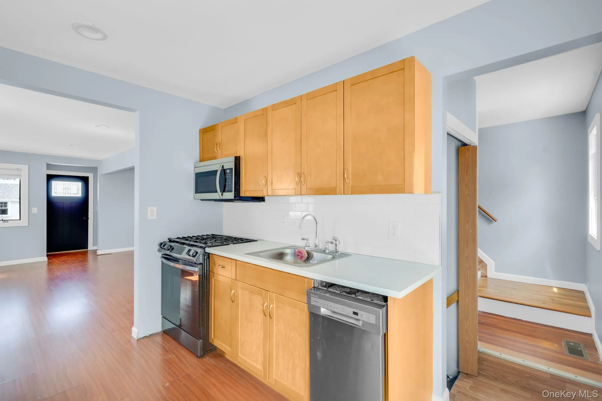646 7th Street, Babylon, NY, 3 Bedrooms Bedrooms, 6 Rooms Rooms,2 BathroomsBathrooms,Residential,For Rent,7th,0,1035925 646 7th Street, Babylon, NY, 3 Bedrooms Bedrooms, 6 Rooms Rooms,2 BathroomsBathrooms,Residential,For Rent,7th,0,1035925