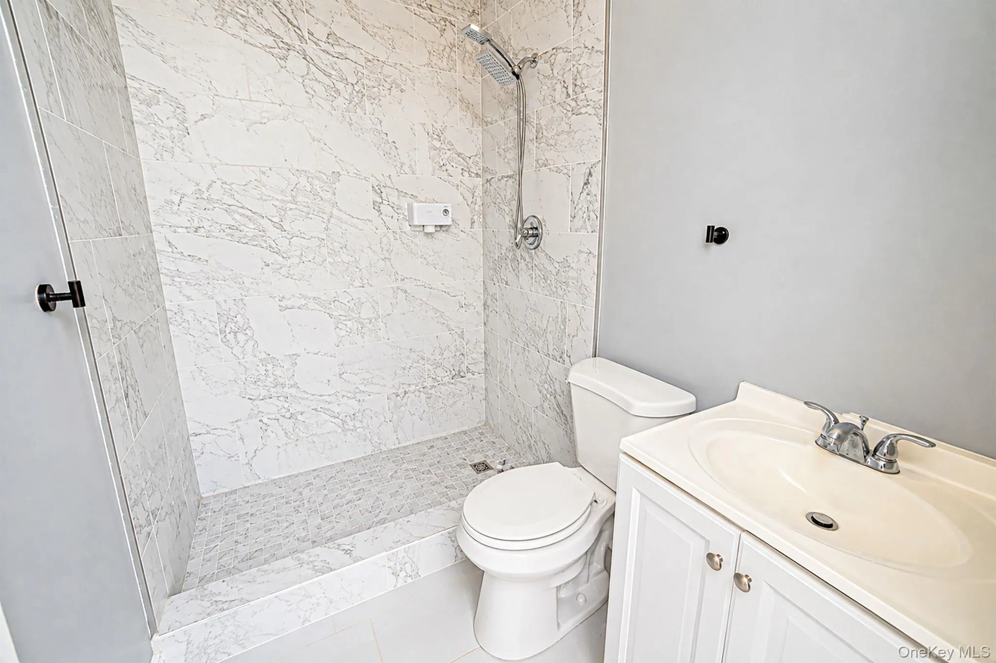 646 7th Street, Babylon, NY, 3 Bedrooms Bedrooms, 6 Rooms Rooms,2 BathroomsBathrooms,Residential,For Rent,7th,0,1035925 646 7th Street, Babylon, NY, 3 Bedrooms Bedrooms, 6 Rooms Rooms,2 BathroomsBathrooms,Residential,For Rent,7th,0,1035925