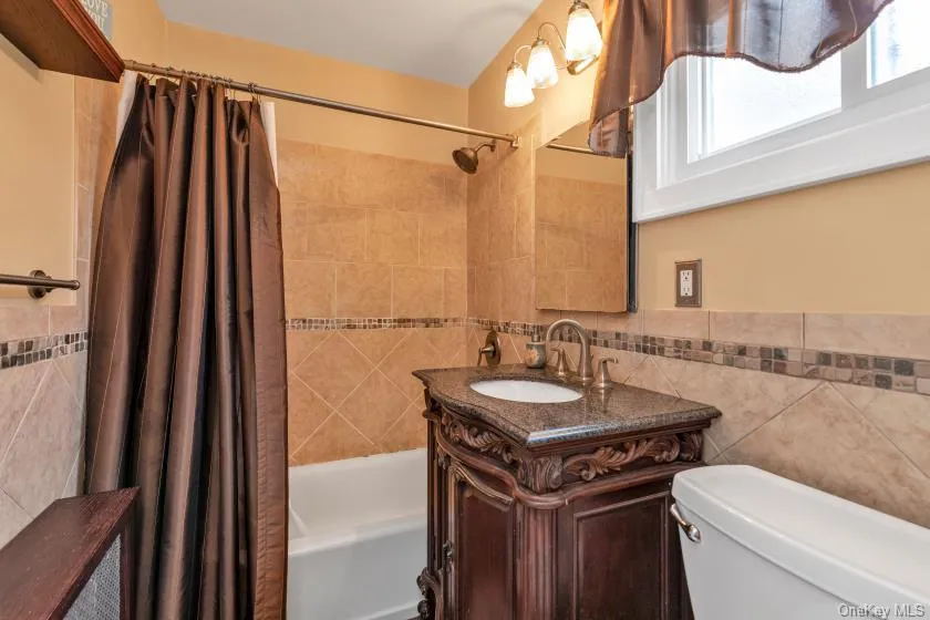 145 Raymond Street, Hempstead, NY, 4 Bedrooms Bedrooms, 10 Rooms Rooms,2 BathroomsBathrooms,Residential,For Rent,Raymond,0,1035927 145 Raymond Street, Hempstead, NY, 4 Bedrooms Bedrooms, 10 Rooms Rooms,2 BathroomsBathrooms,Residential,For Rent,Raymond,0,1035927