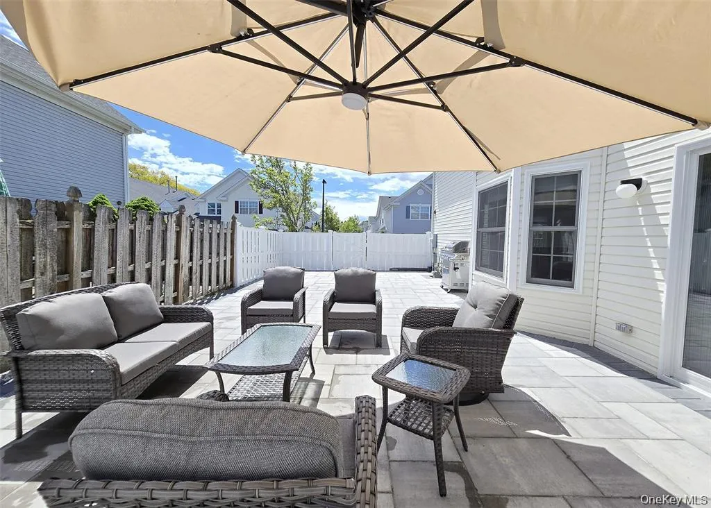 5 Charley Lane, Brookhaven, NY, 2 Bedrooms Bedrooms, 5 Rooms Rooms,2 BathroomsBathrooms,Residential,For Rent,Charley,0,1035934 5 Charley Lane, Brookhaven, NY, 2 Bedrooms Bedrooms, 5 Rooms Rooms,2 BathroomsBathrooms,Residential,For Rent,Charley,0,1035934