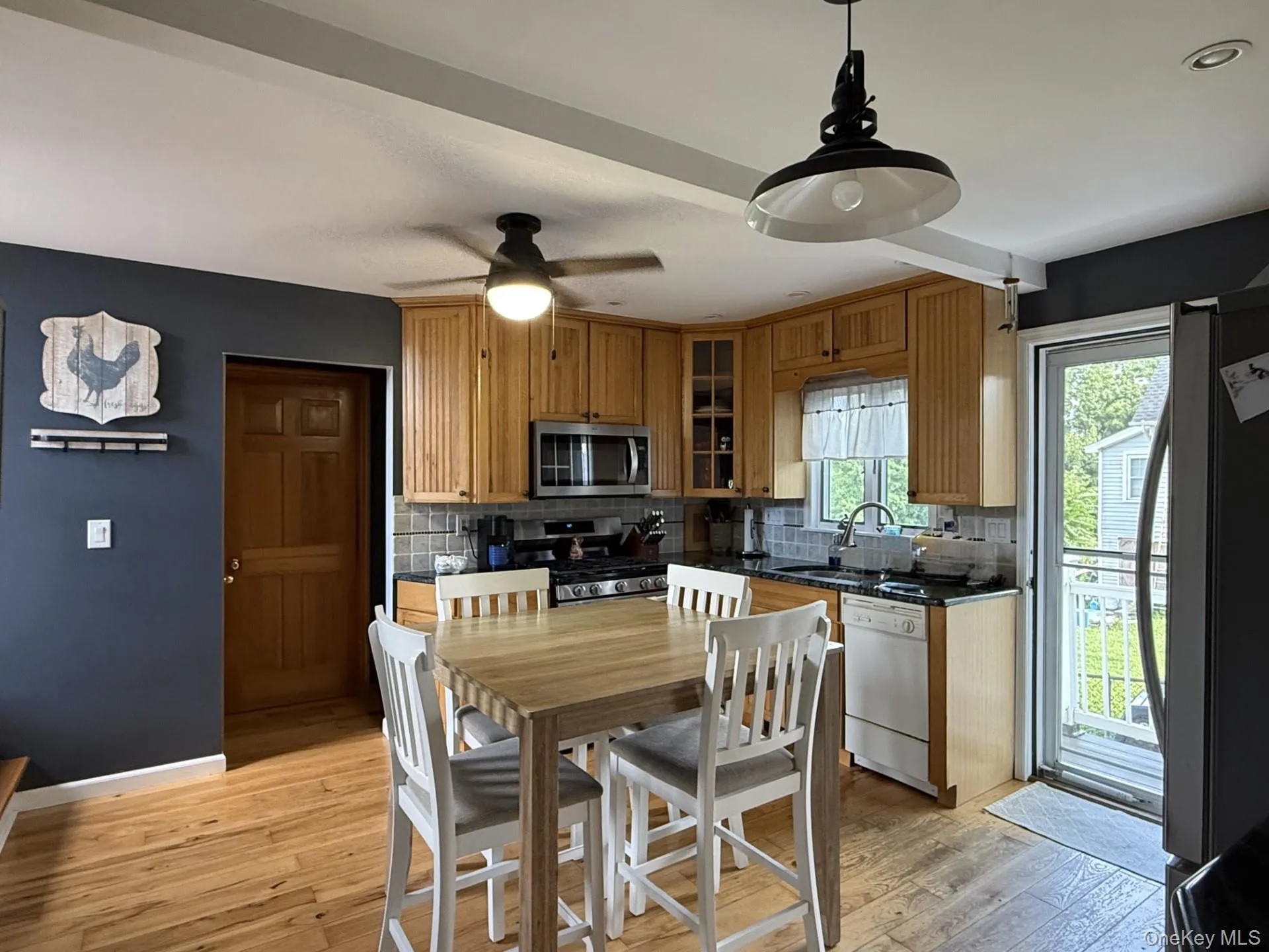 78 Argyle Street, Putnam Valley, NY, 3 Bedrooms Bedrooms, 6 Rooms Rooms,1 BathroomBathrooms,Residential,For Rent,Argyle,0,1035935 78 Argyle Street, Putnam Valley, NY, 3 Bedrooms Bedrooms, 6 Rooms Rooms,1 BathroomBathrooms,Residential,For Rent,Argyle,0,1035935