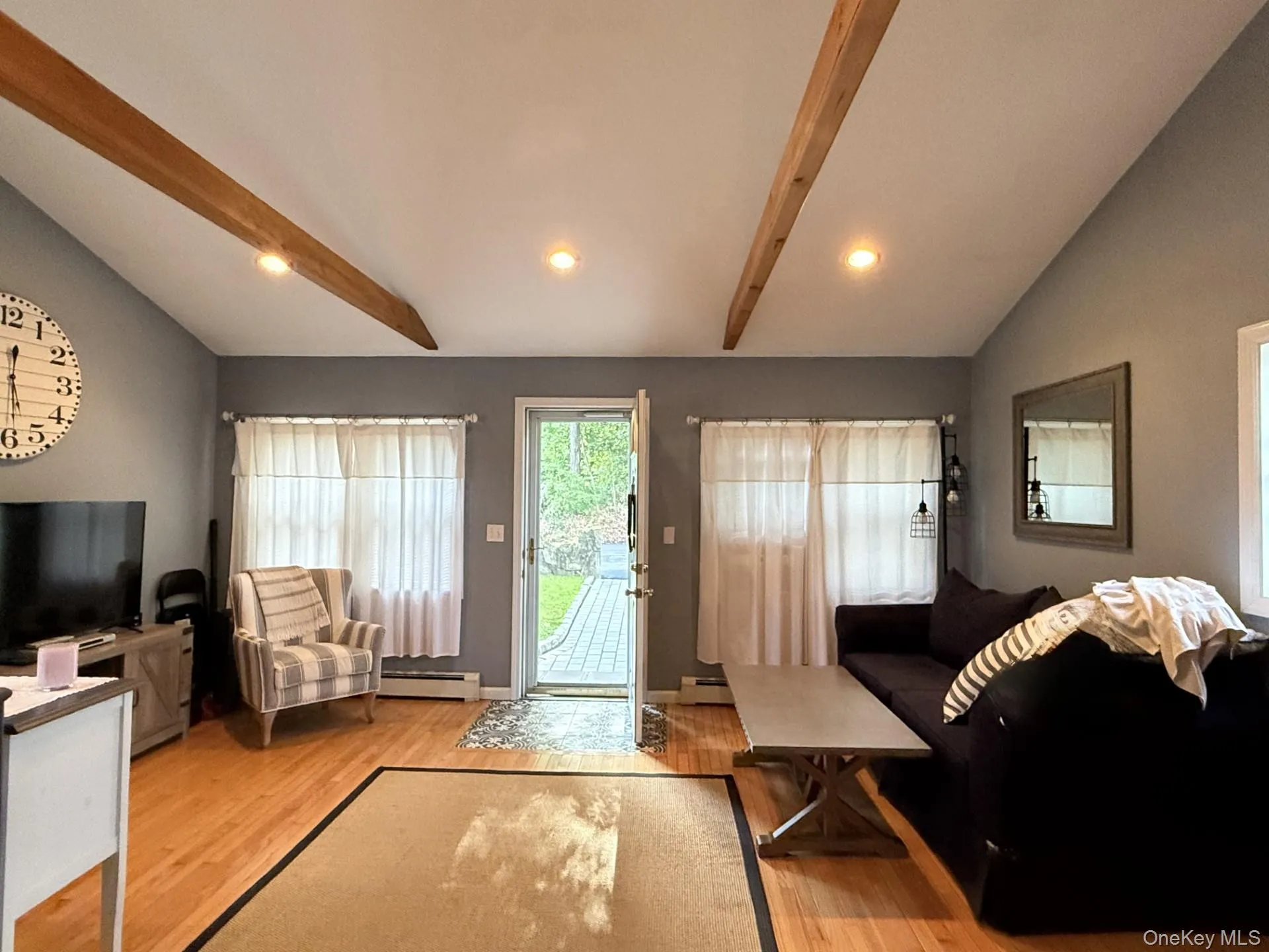 78 Argyle Street, Putnam Valley, NY, 3 Bedrooms Bedrooms, 6 Rooms Rooms,1 BathroomBathrooms,Residential,For Rent,Argyle,0,1035935 78 Argyle Street, Putnam Valley, NY, 3 Bedrooms Bedrooms, 6 Rooms Rooms,1 BathroomBathrooms,Residential,For Rent,Argyle,0,1035935