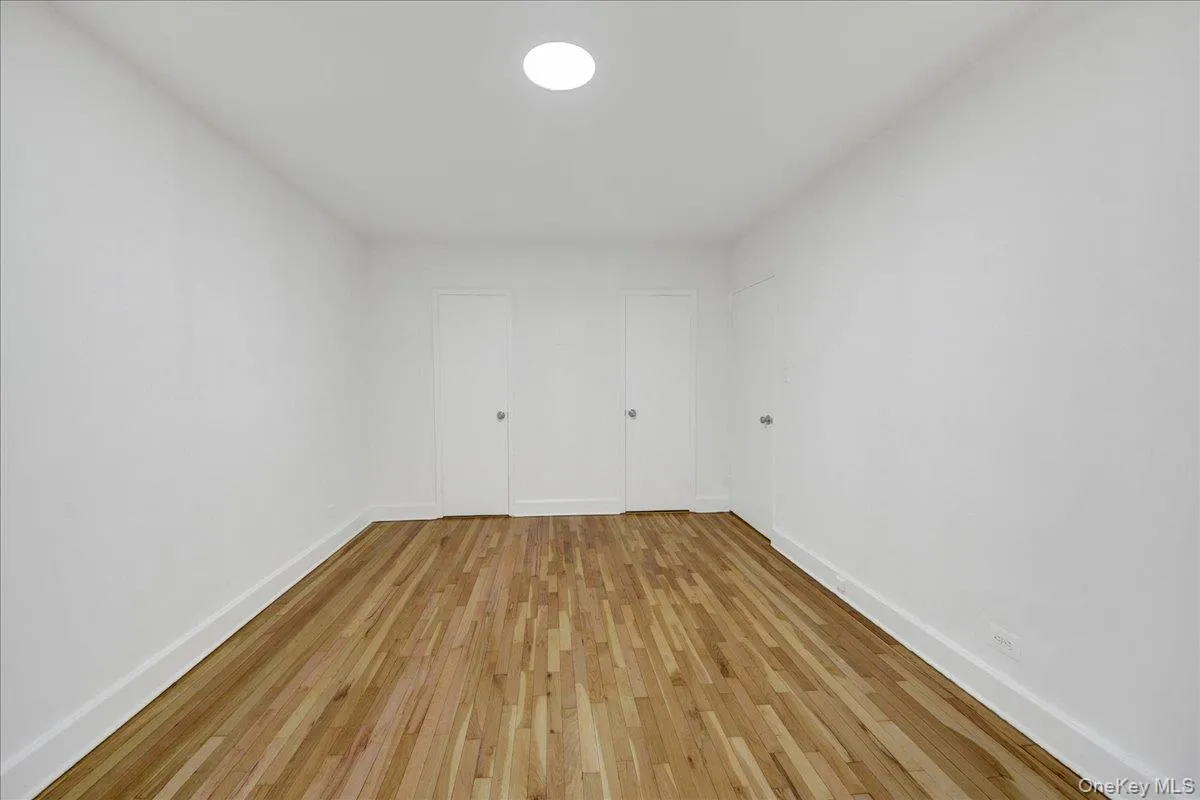 3840 Greystone Avenue, New York, NY, 1 Bedroom Bedrooms, 4 Rooms Rooms,1 BathroomBathrooms,Residential Lease,For Rent,Greystone,0,1035936 3840 Greystone Avenue, New York, NY, 1 Bedroom Bedrooms, 4 Rooms Rooms,1 BathroomBathrooms,Residential Lease,For Rent,Greystone,0,1035936