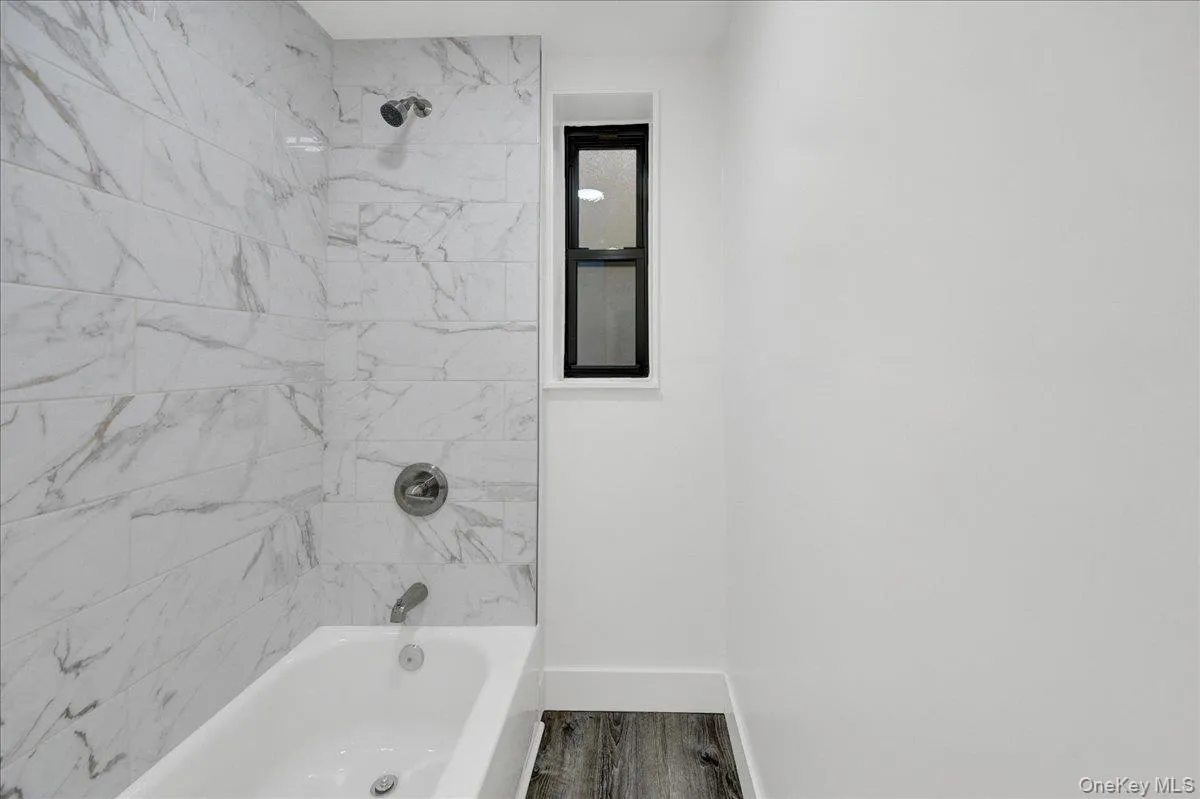 3840 Greystone Avenue, New York, NY, 1 Bedroom Bedrooms, 4 Rooms Rooms,1 BathroomBathrooms,Residential Lease,For Rent,Greystone,0,1035936 3840 Greystone Avenue, New York, NY, 1 Bedroom Bedrooms, 4 Rooms Rooms,1 BathroomBathrooms,Residential Lease,For Rent,Greystone,0,1035936