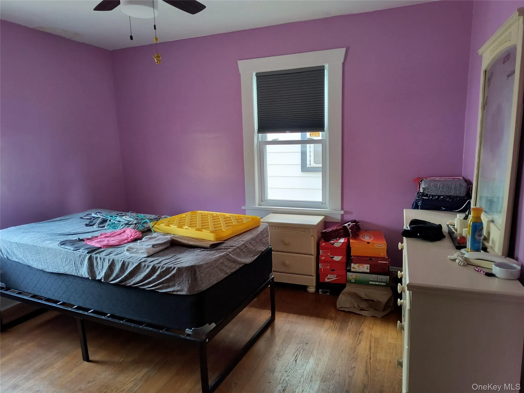 BR 2 Hardwood floors BR 2 Hardwood floors