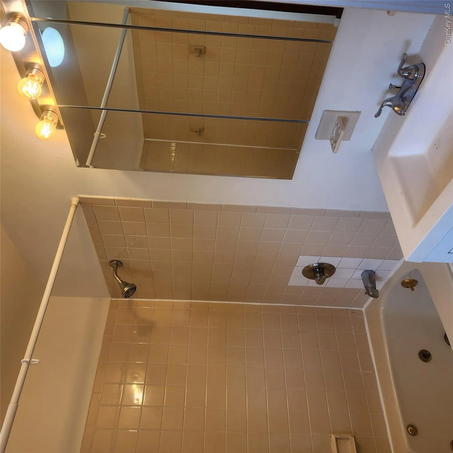 23 Orchard Street, Mount Vernon, NY, 3 Bedrooms Bedrooms, 6 Rooms Rooms,2 BathroomsBathrooms,Residential Lease,For Rent,Orchard,0,1035941 23 Orchard Street, Mount Vernon, NY, 3 Bedrooms Bedrooms, 6 Rooms Rooms,2 BathroomsBathrooms,Residential Lease,For Rent,Orchard,0,1035941