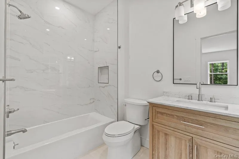 Bathroom attached to one of the bedrooms Bathroom attached to one of the bedrooms